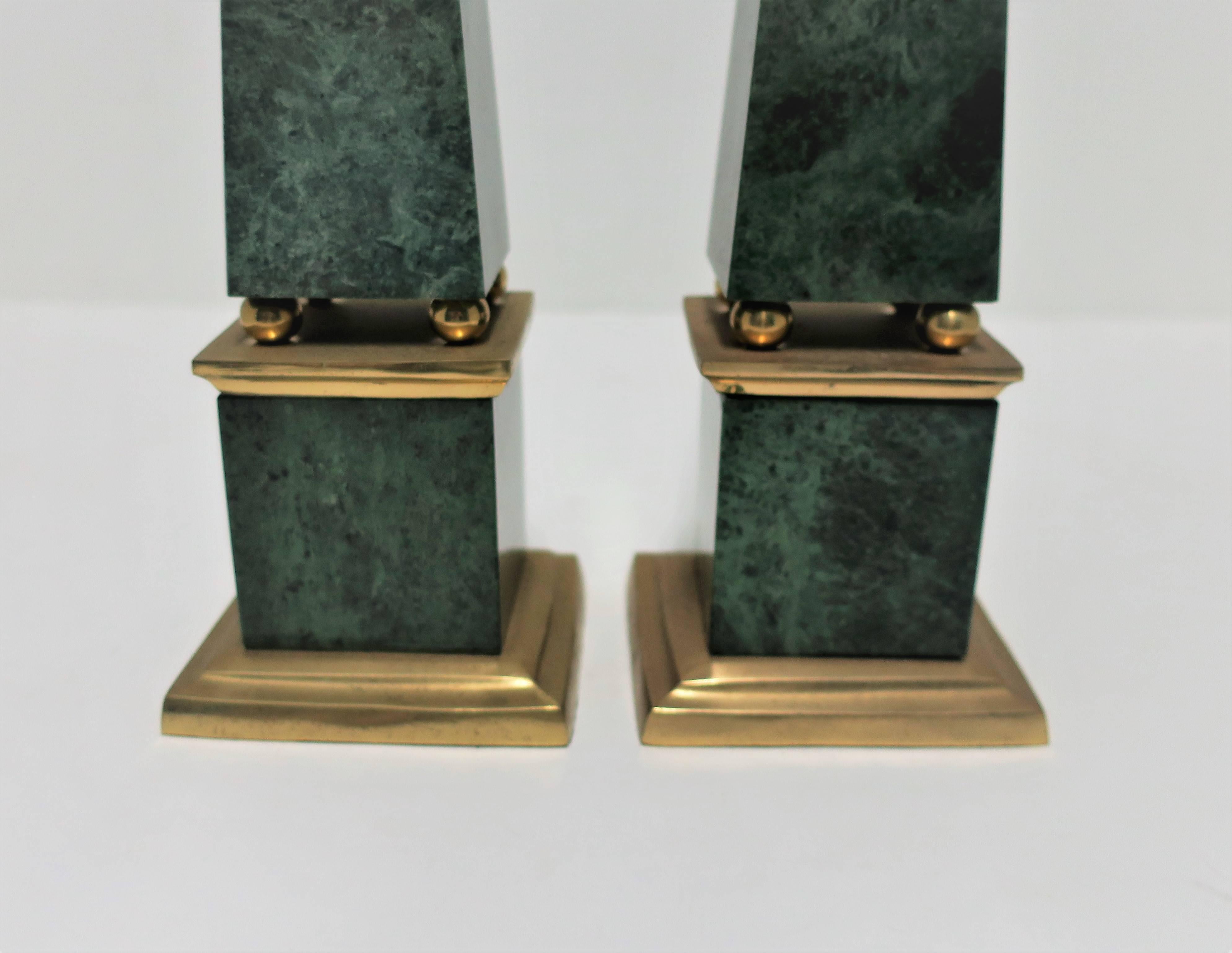Pair Vintage Modern Green Marble and Brass Obelisks, 1990s In Excellent Condition In New York, NY