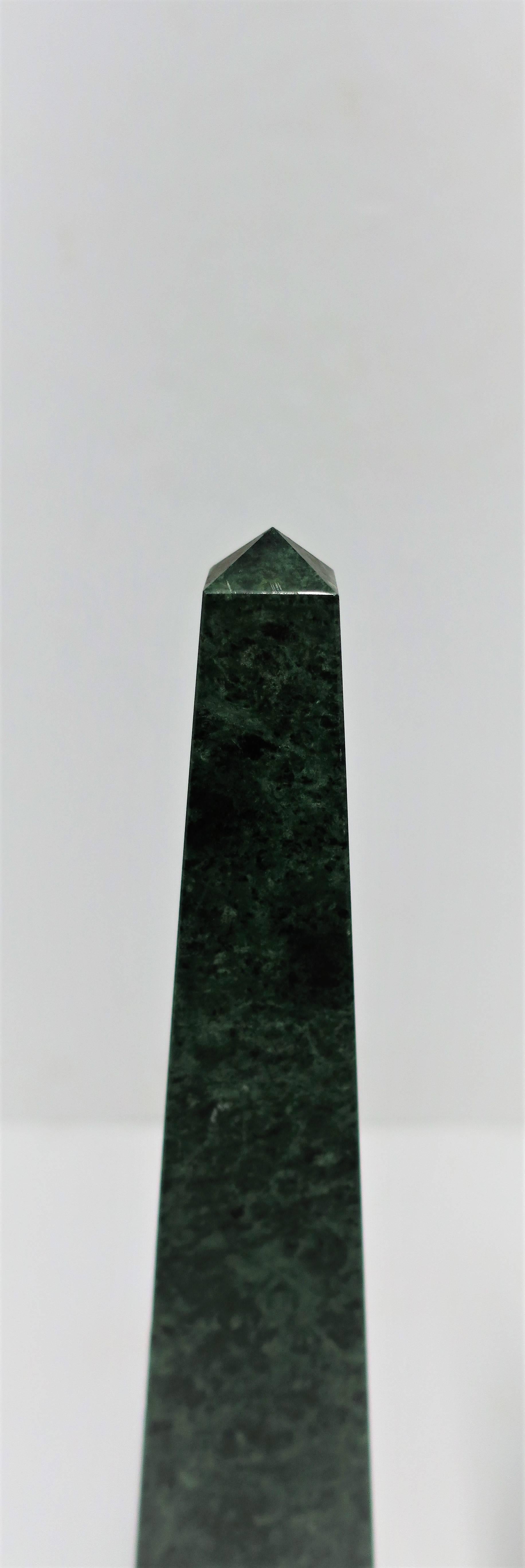 Pair Vintage Modern Green Marble and Brass Obelisks, 1990s 3