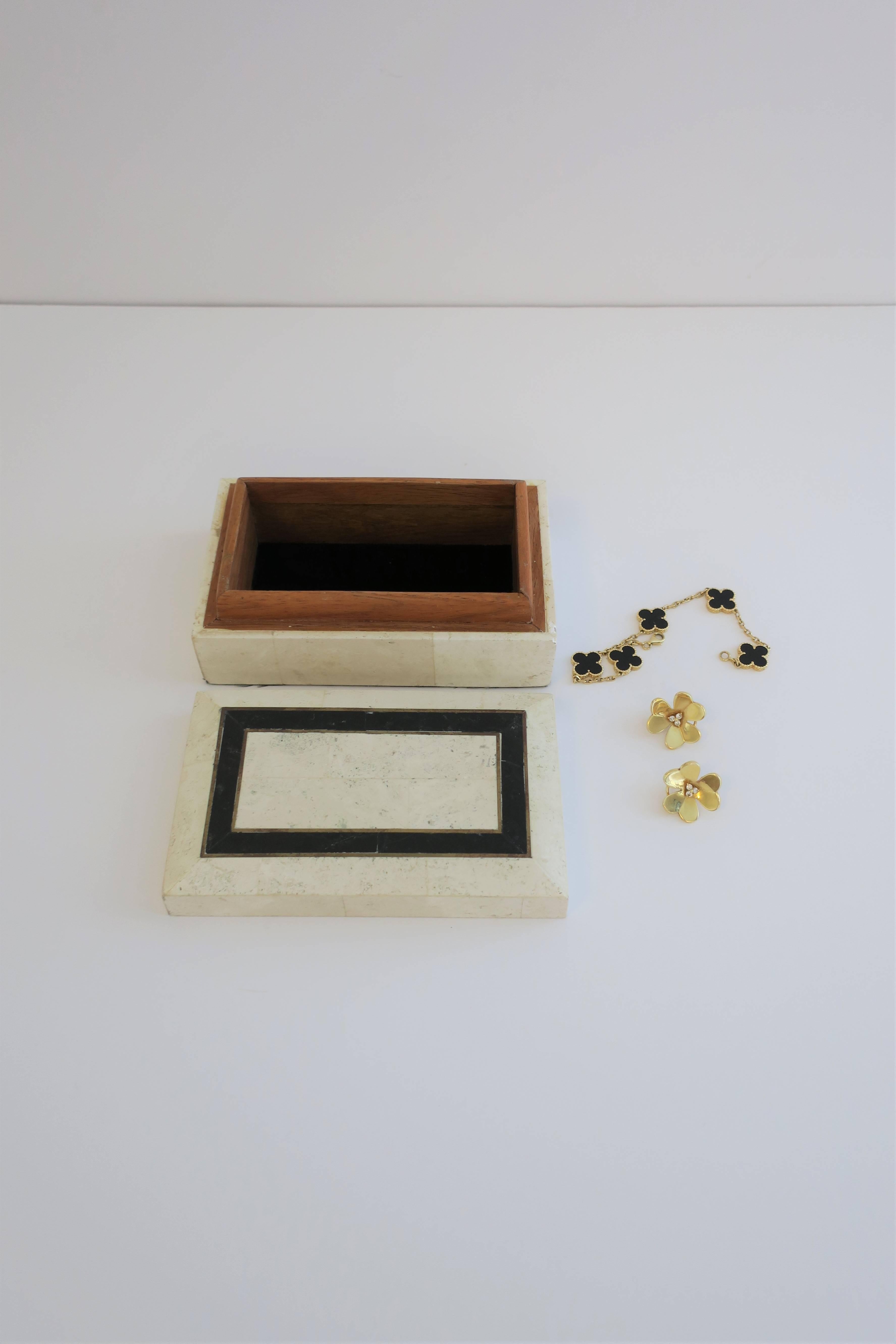 Stone Black and White Travertine Marble Box