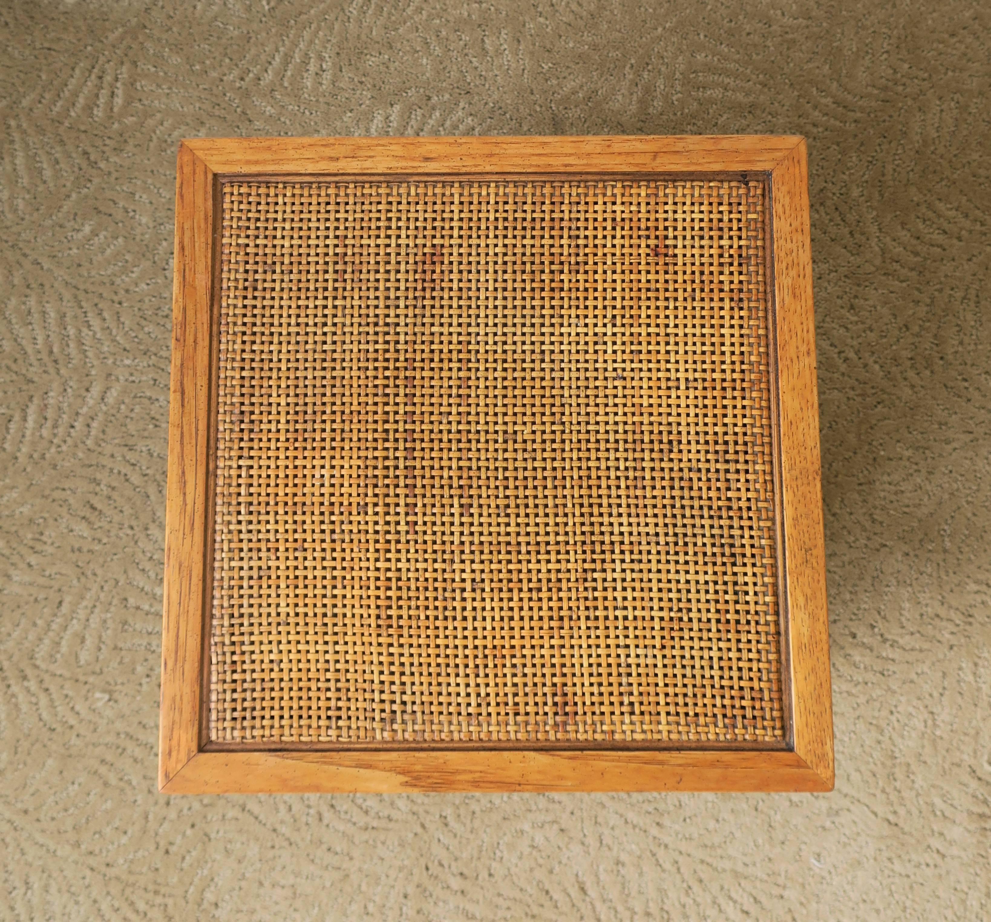 Small Square Wicker Rattan Side or End Table 3