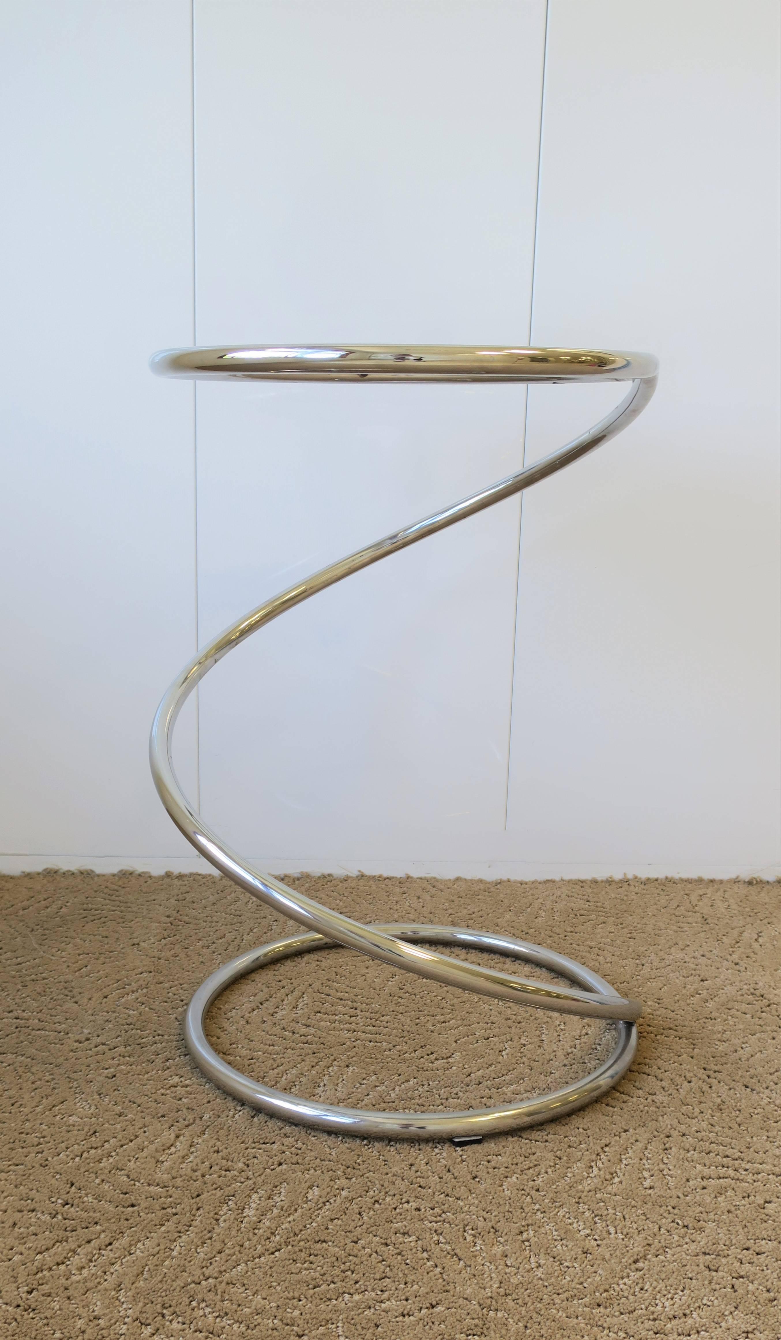 Late 20th Century Modern Round Chrome Twist Side Table, ca. 1970s