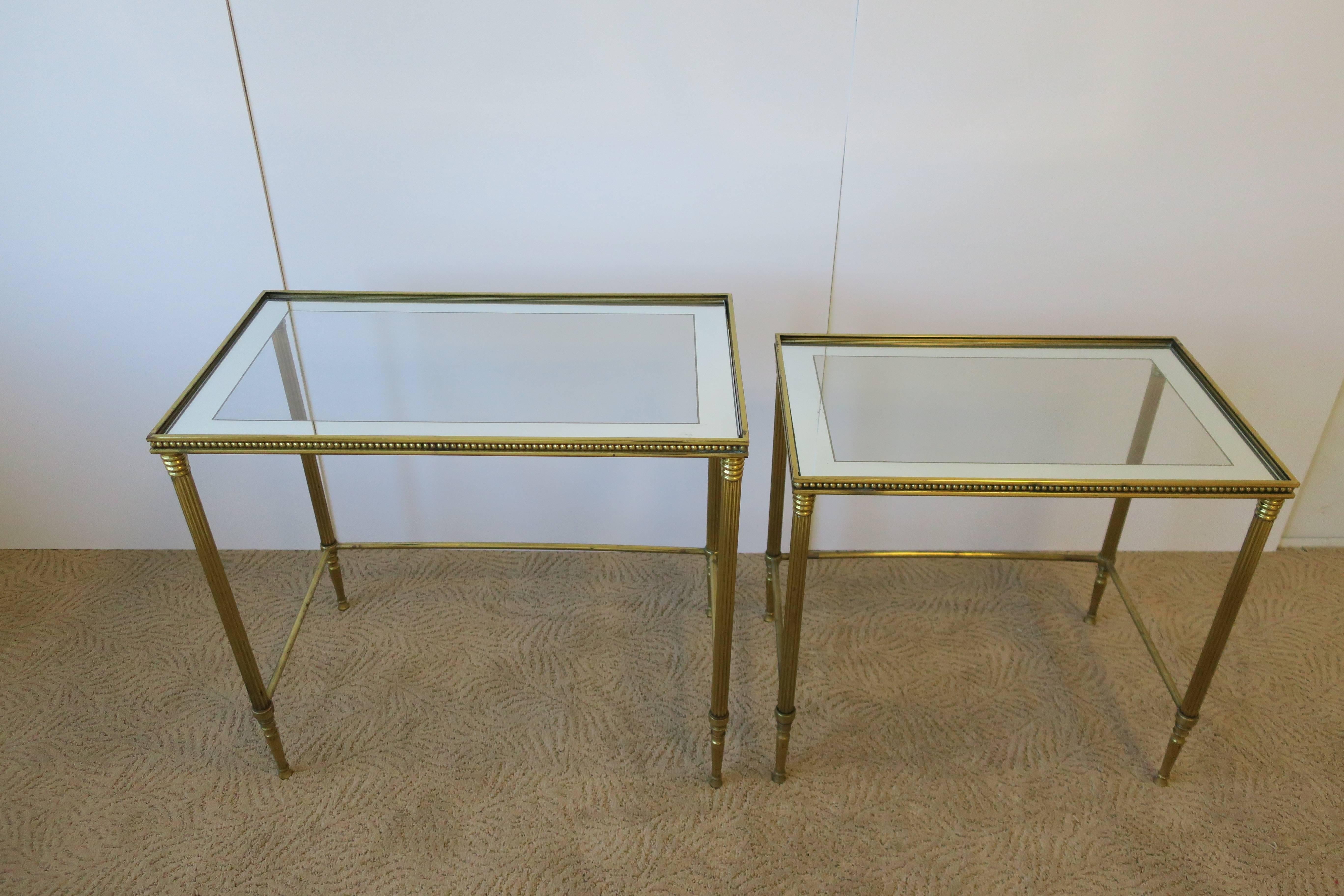 Vintage Set of Italian Brass and Glass Nesting Tables, Italy 1960s 4