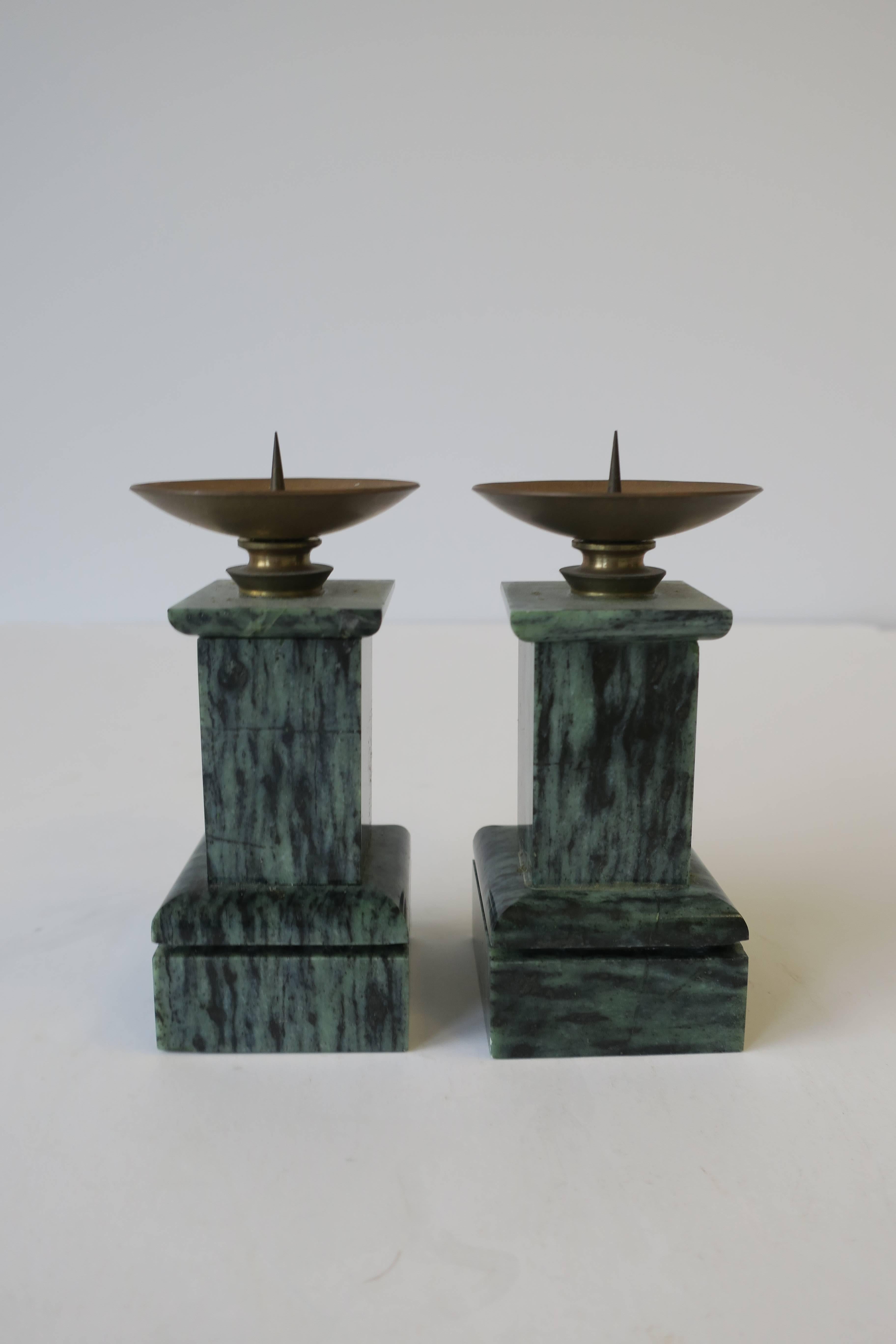 Neoclassical Column Dark Green Marble and Brass Candlesticks Holders, Pair In Good Condition For Sale In New York, NY