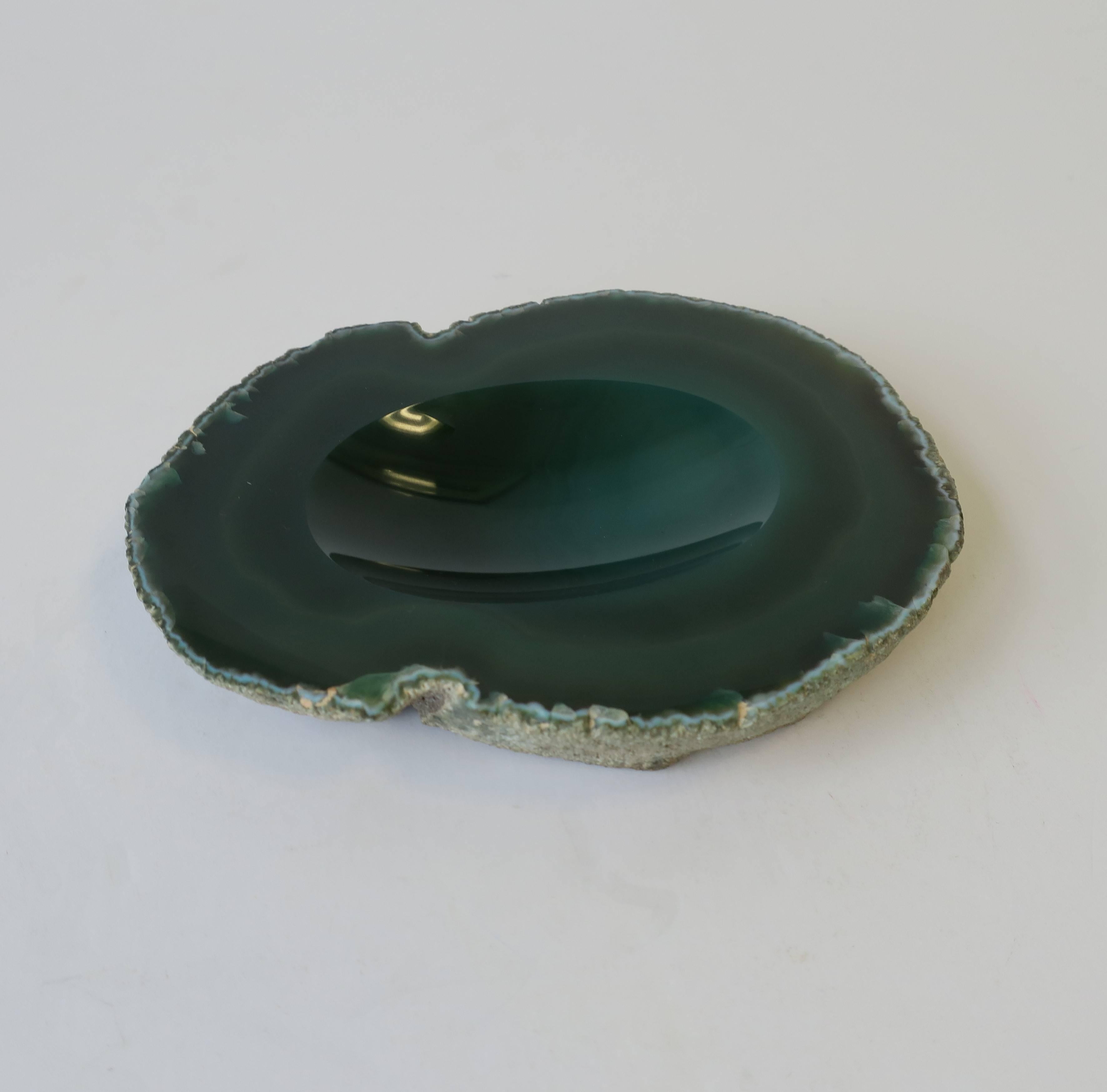 A beautiful emerald green agate geode vessel bowl or decorative object. Piece can work as a small jewelry dish (as show in image #5), as a standalone piece, or paperweight/desk accessory for small items, etc. Elegant and convenient for a table,