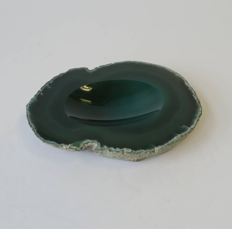 Vintage Emerald Green Agate Geode Vessel Bowl Or Decorative Object