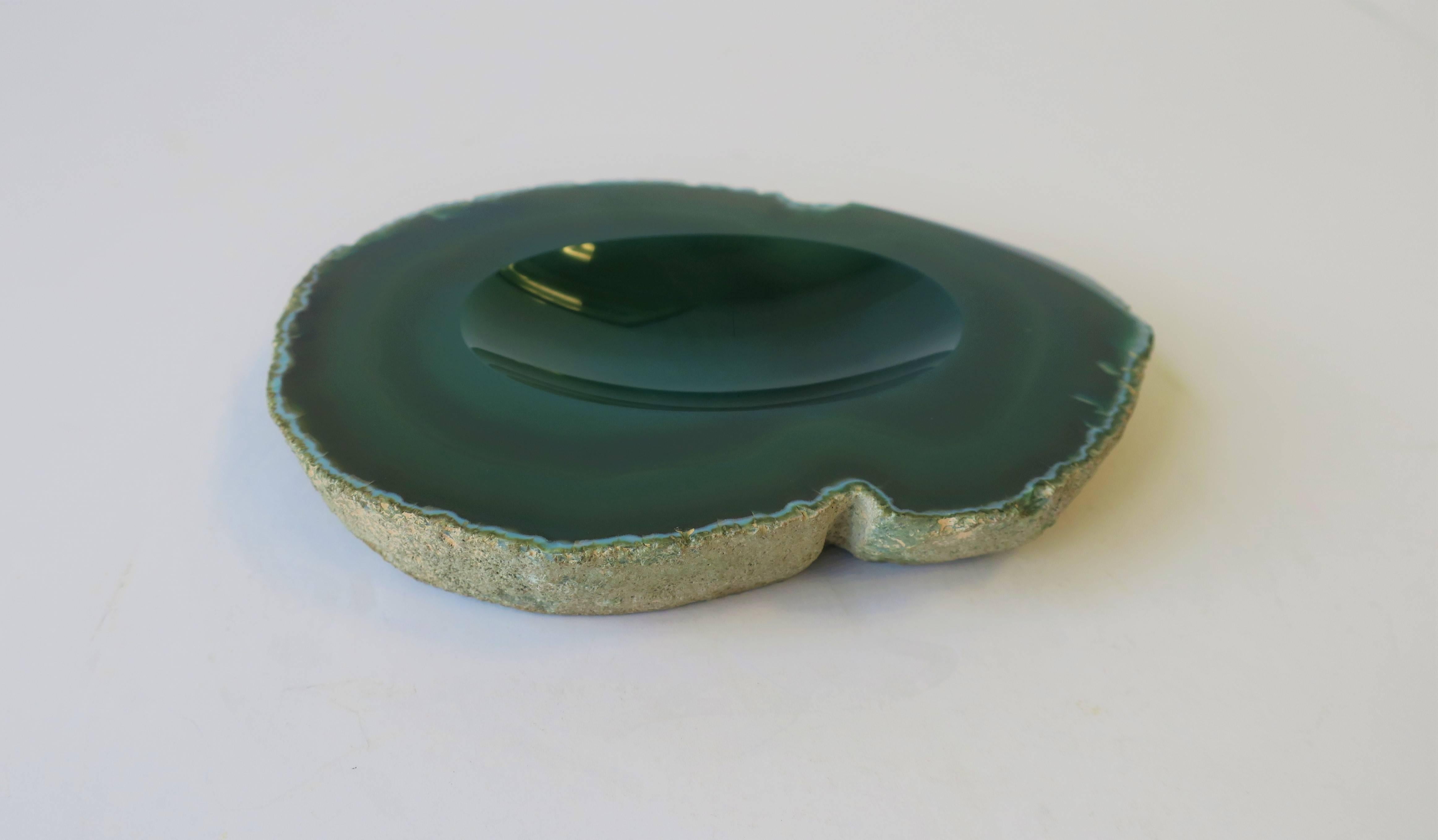 Vintage Emerald Green Agate Geode Vessel Bowl or Decorative Object 2