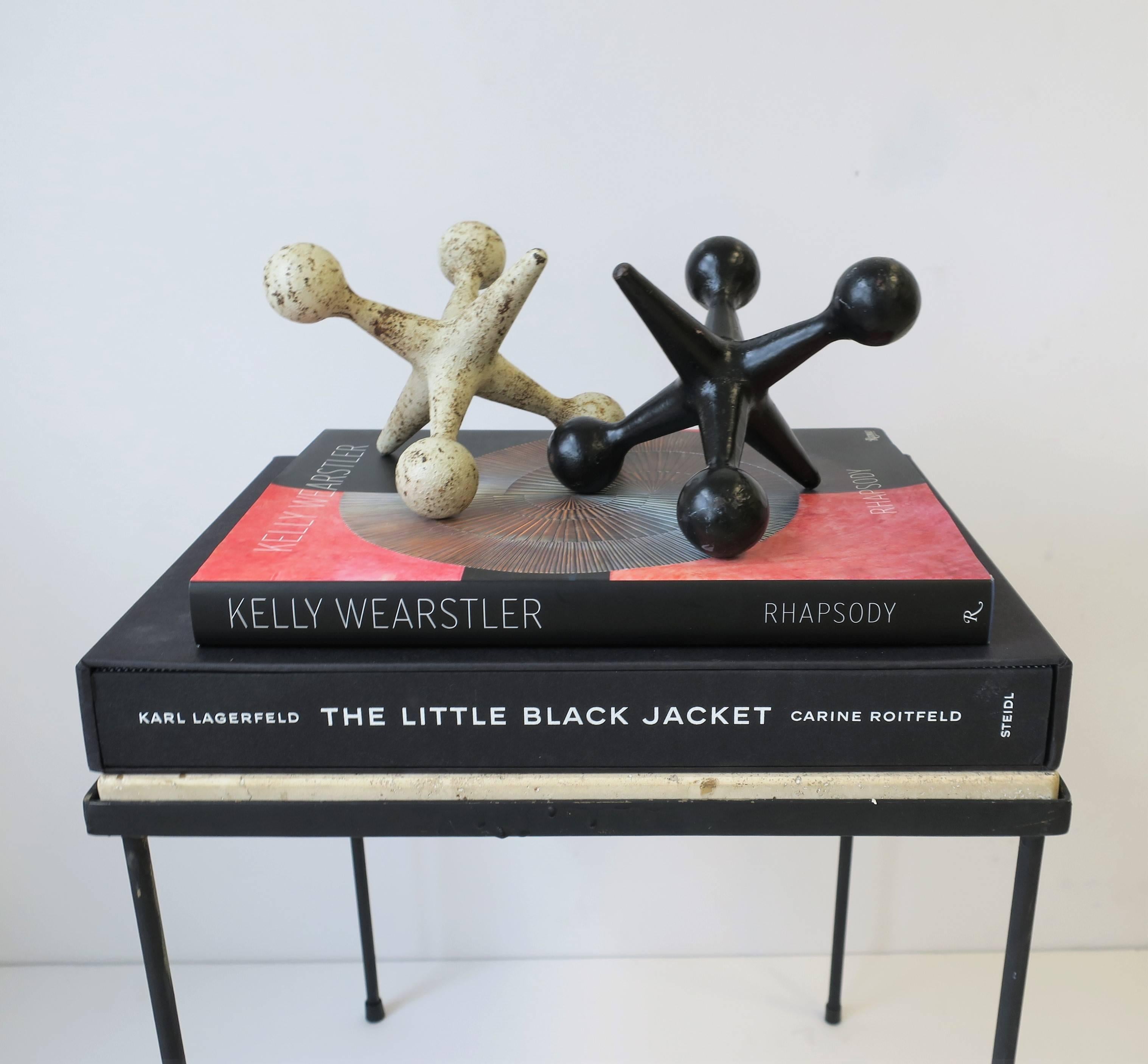 Black and White Iron Metal Jacks Bookends or Decorative Objects In Good Condition In New York, NY