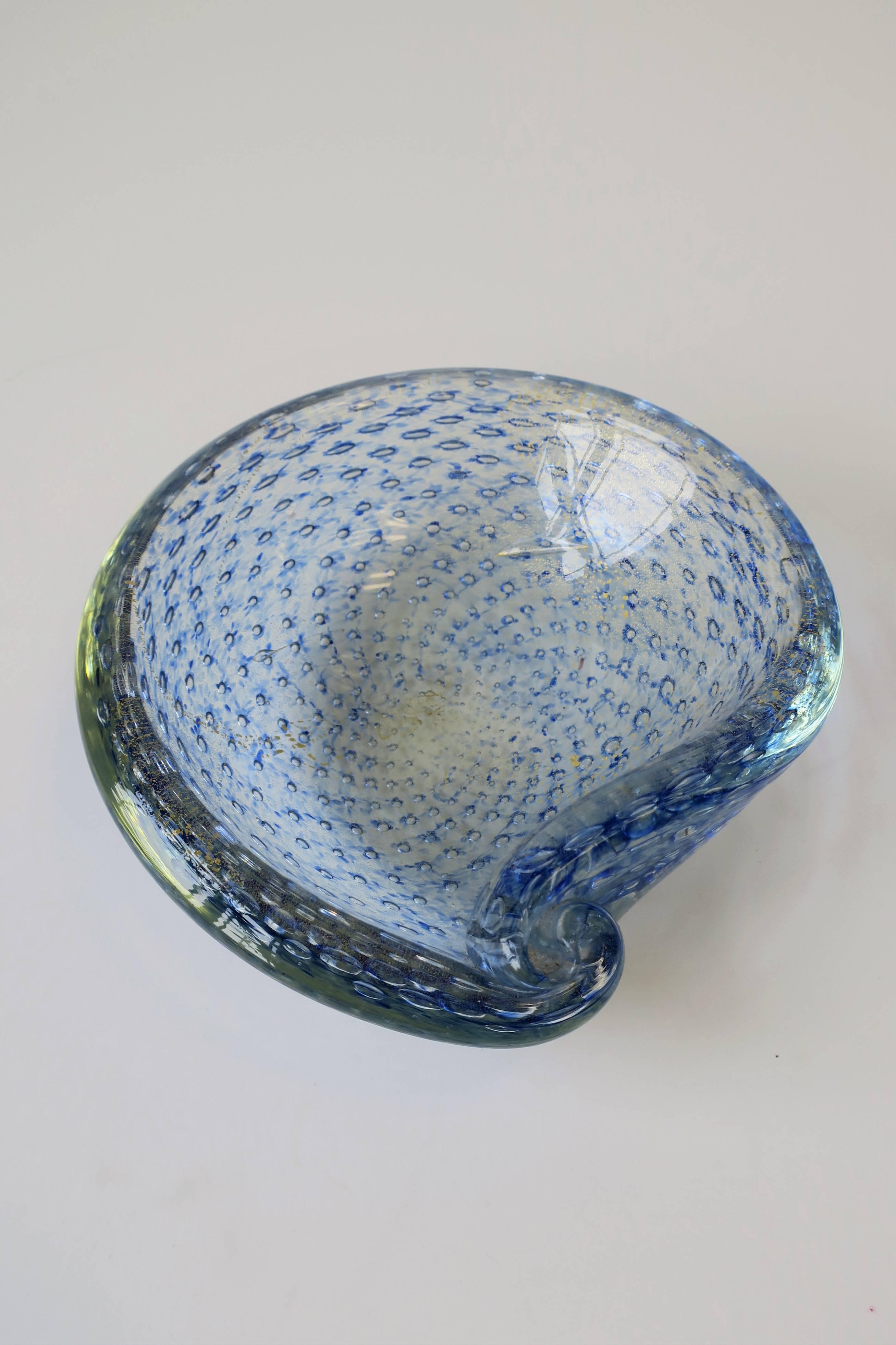 Vintage Midcentury Italian Blue and Gold Murano Art Glass Bowl, Italy, 1960s In Good Condition In New York, NY