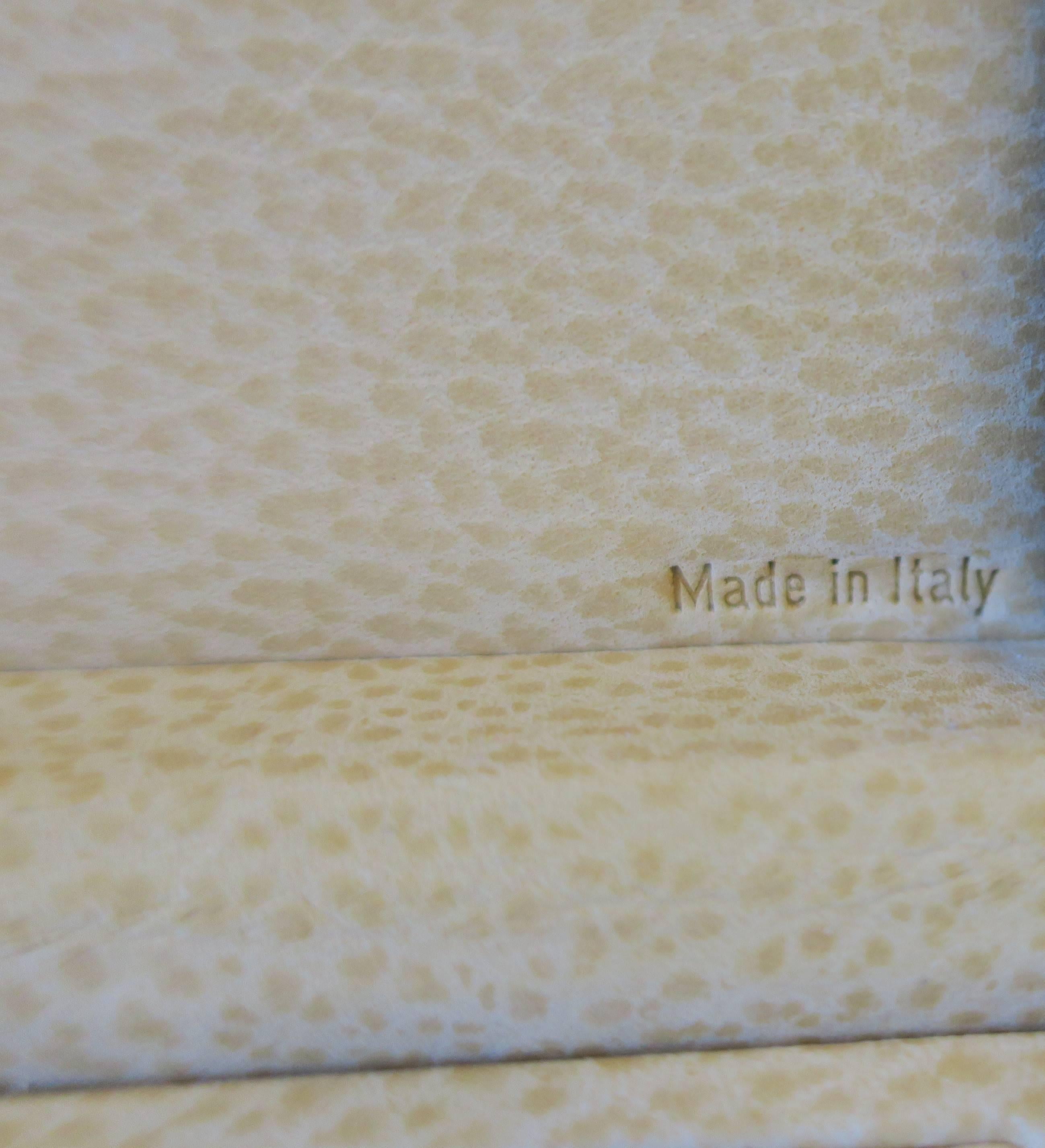 Italian Leather Jewelry Box In Good Condition In New York, NY