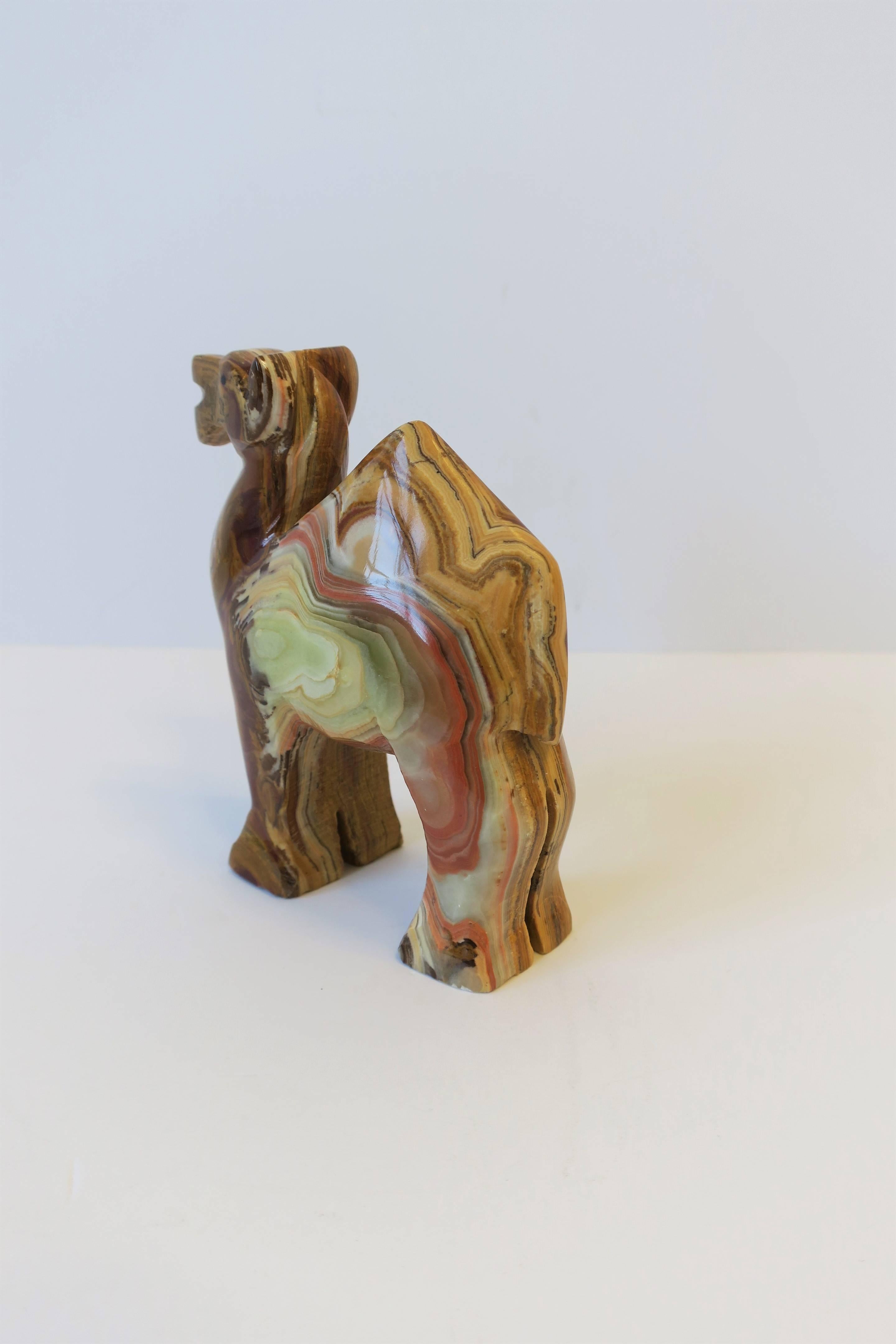 Onyx Marble Camel Sculpture, circa 1970s For Sale 1