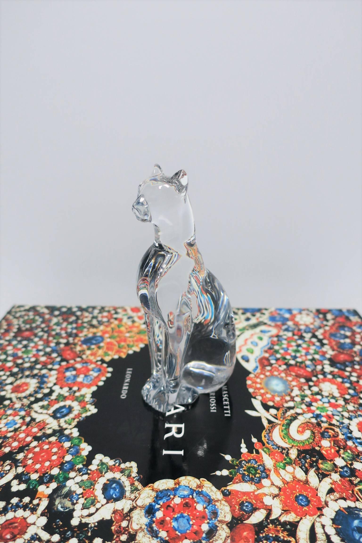 Art Deco French Baccarat Crystal Cheetah or Panther Cat Sculpture In Excellent Condition In New York, NY