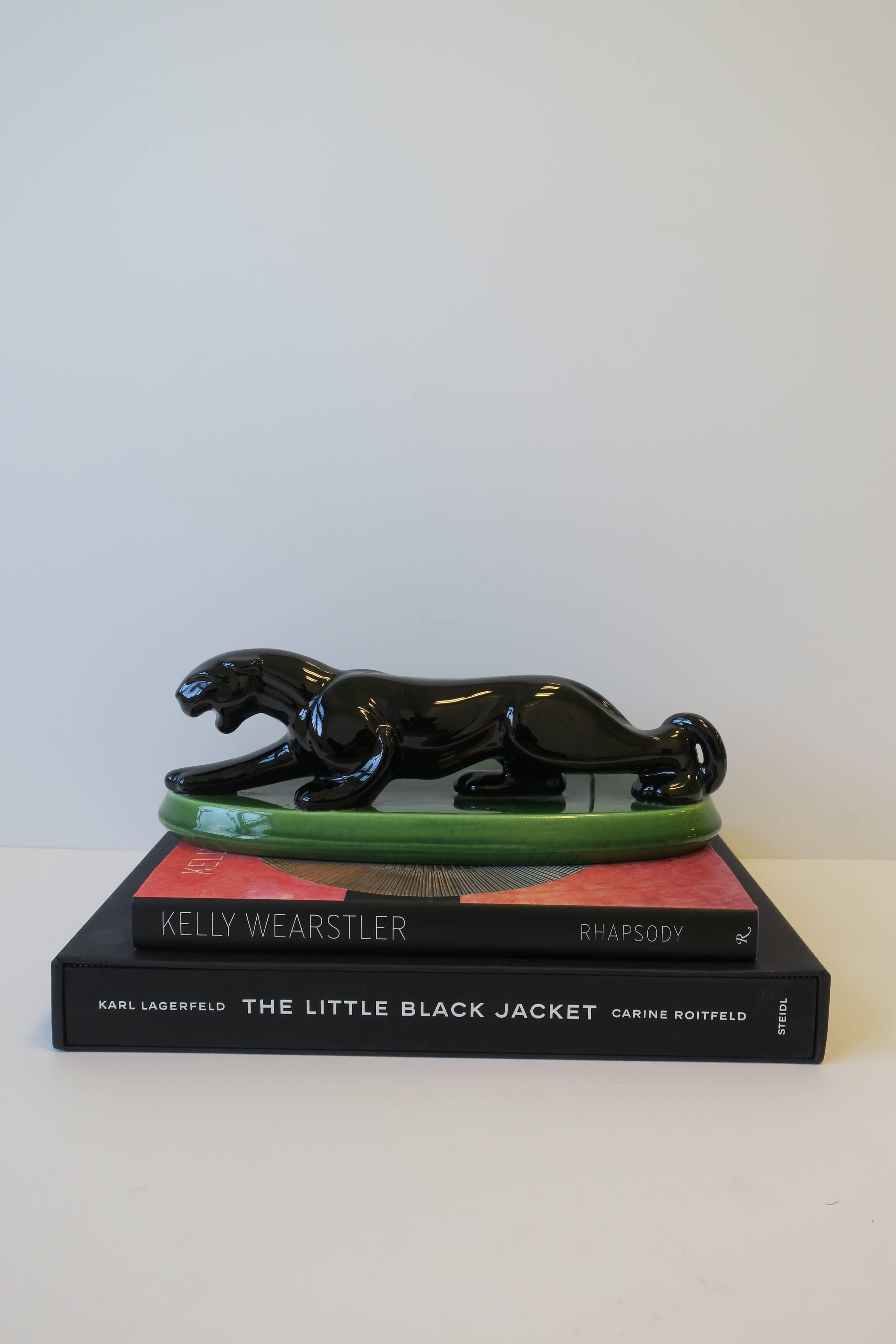 Art déco Sculpture en céramique Art Déco du chat Panthère Noire