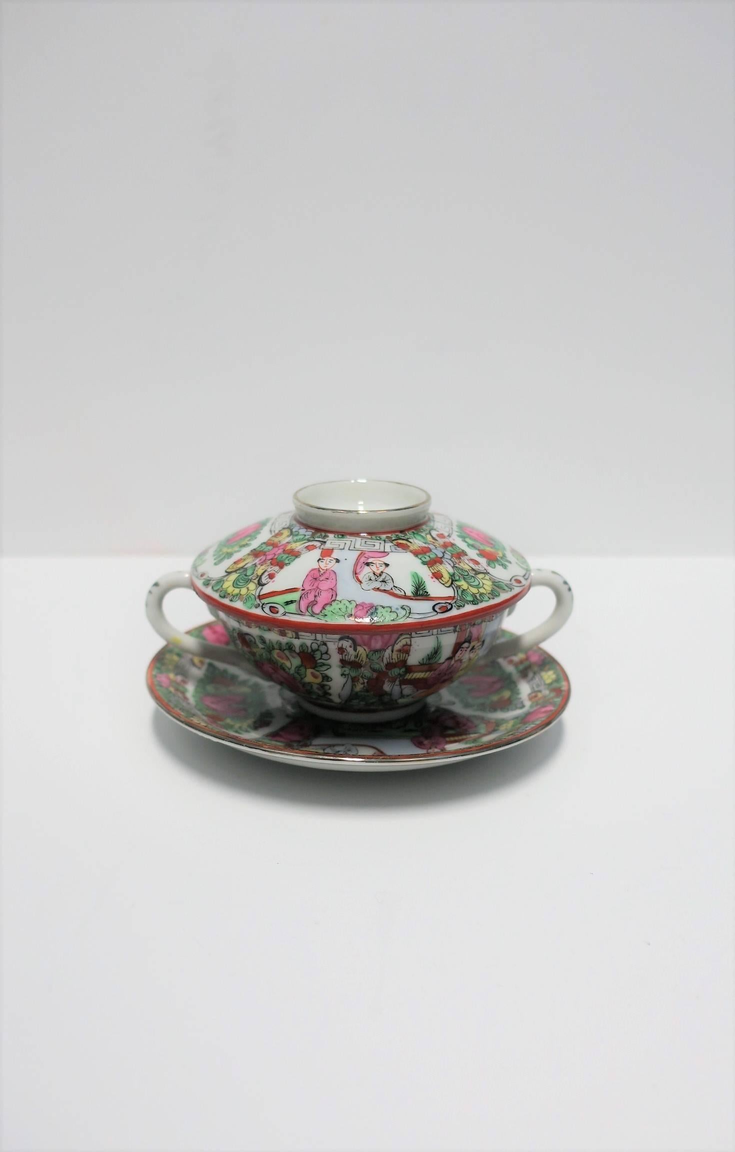 Chinoiserie Porcelain Famille Rose Tea Cup or Soup Set For Sale