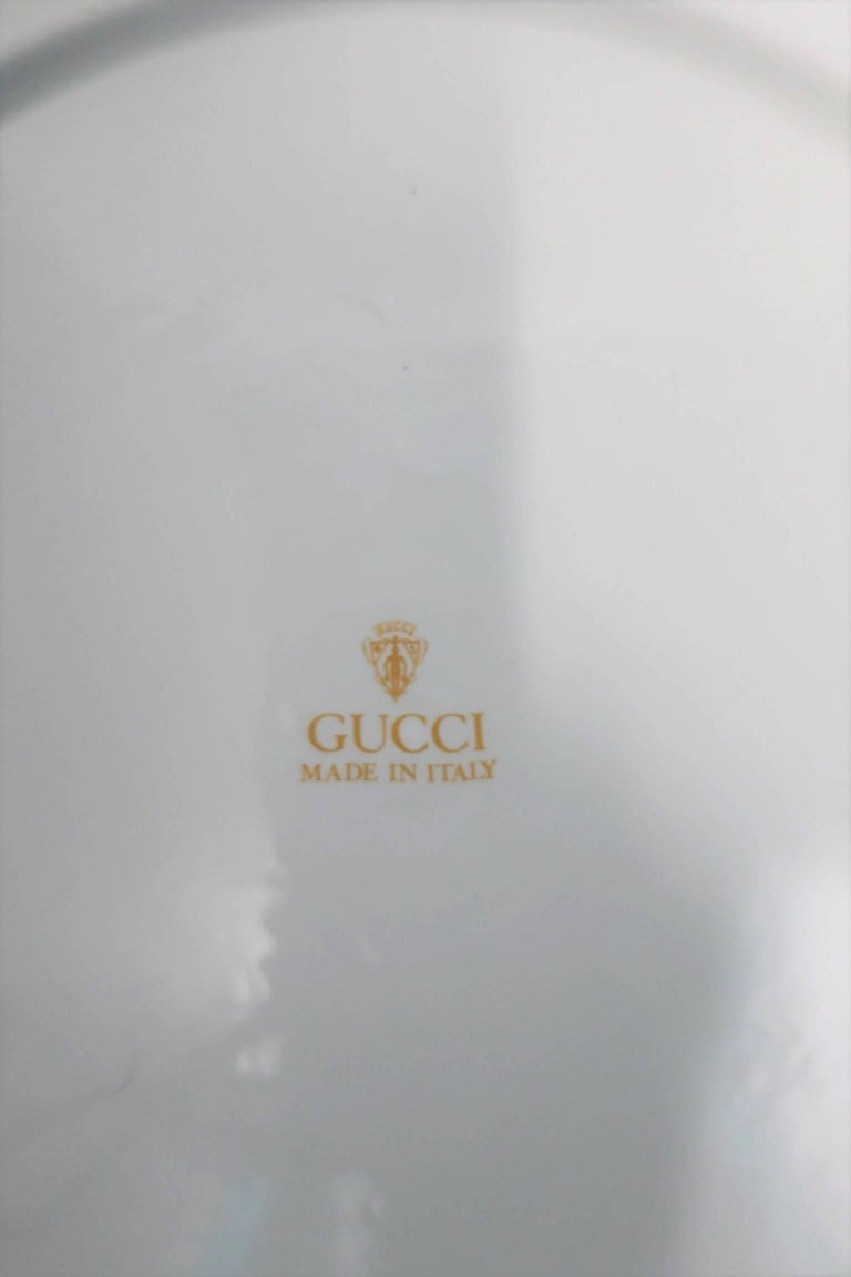 Gucci Plate in Black, White, and Red For Sale at 1stDibs