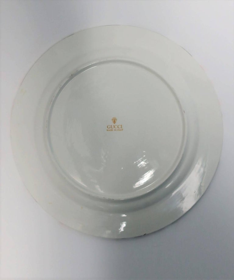 Gucci Plate in Black, White, and Red For Sale at 1stDibs