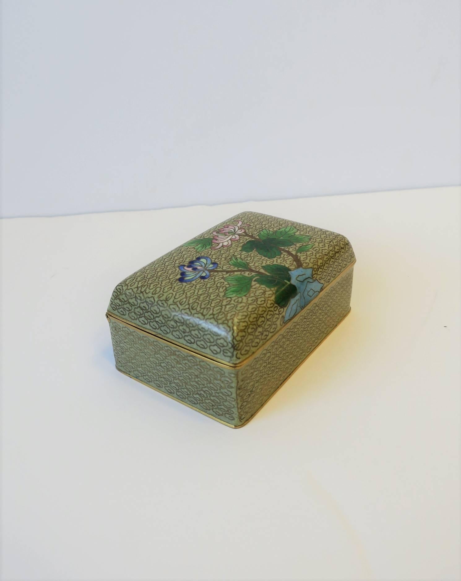 Cloissoné Chinese Cloisonné Enamel and Brass Jewelry Box