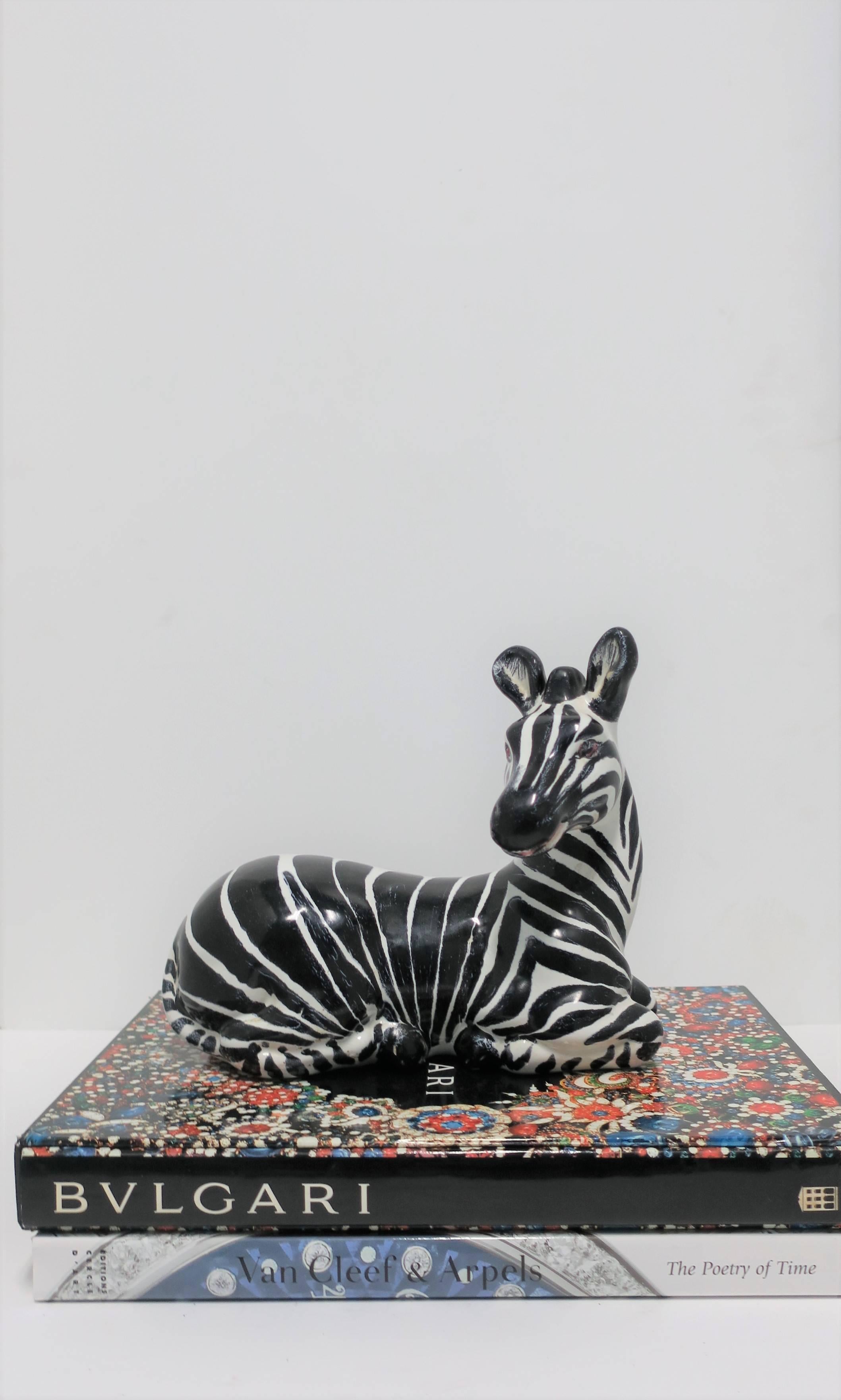 Italian Black and White Zebra Animal Sculpture in the Art Deco Style, ca. 1970s In Good Condition In New York, NY