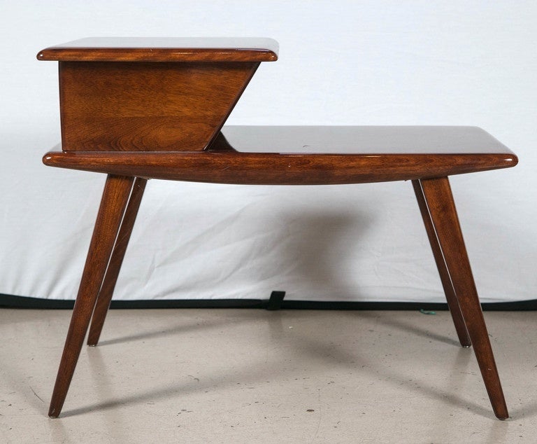 Heywood-Wakefield Original Art Deco Pair of Side Tables or Nightstands For Sale 2