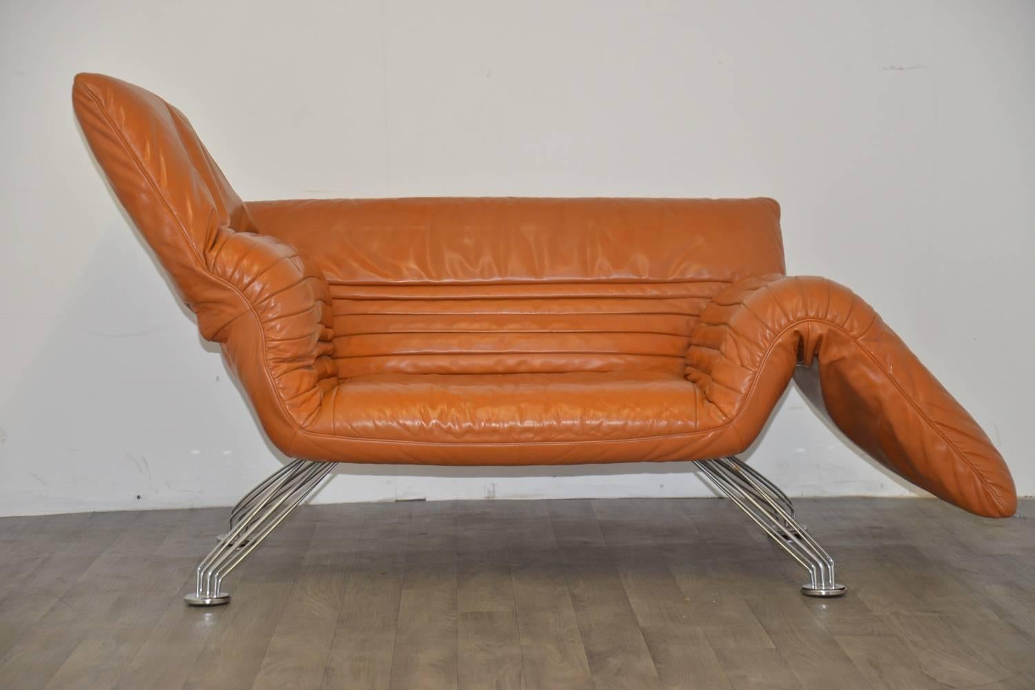 Discounted airfreight for our US and International customers (2 weeks door to door)

Ultra rare and multifunctional De Sede DS 142 sofa designed by Winfried Totzek in 1988. With Individually adjustable armrests and backrest, this makes it also
