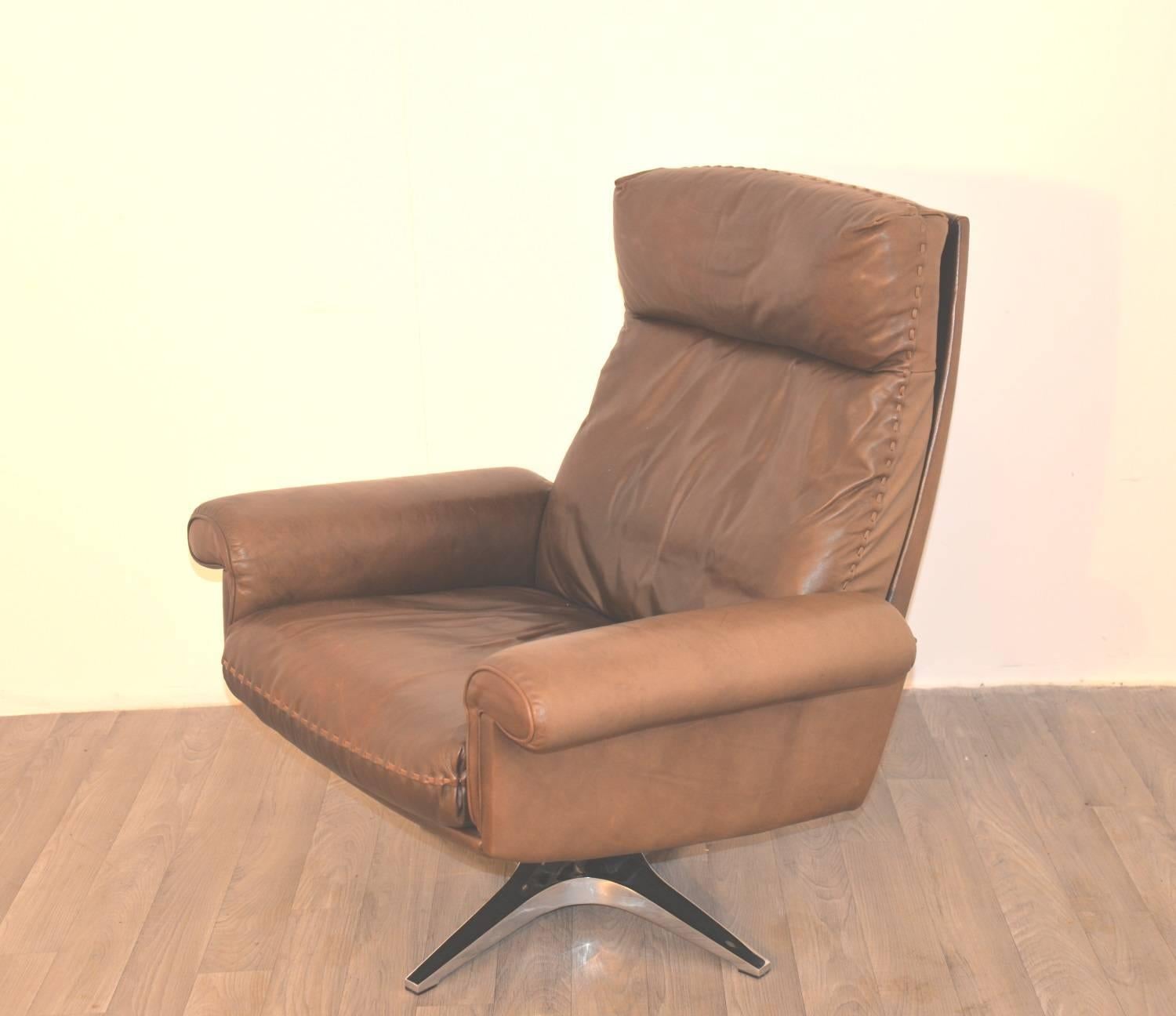 Vintage 1970s De Sede DS 31 Swivel Lounge Club Armchair with Ottoman In Excellent Condition In Fen Drayton, Cambridgeshire