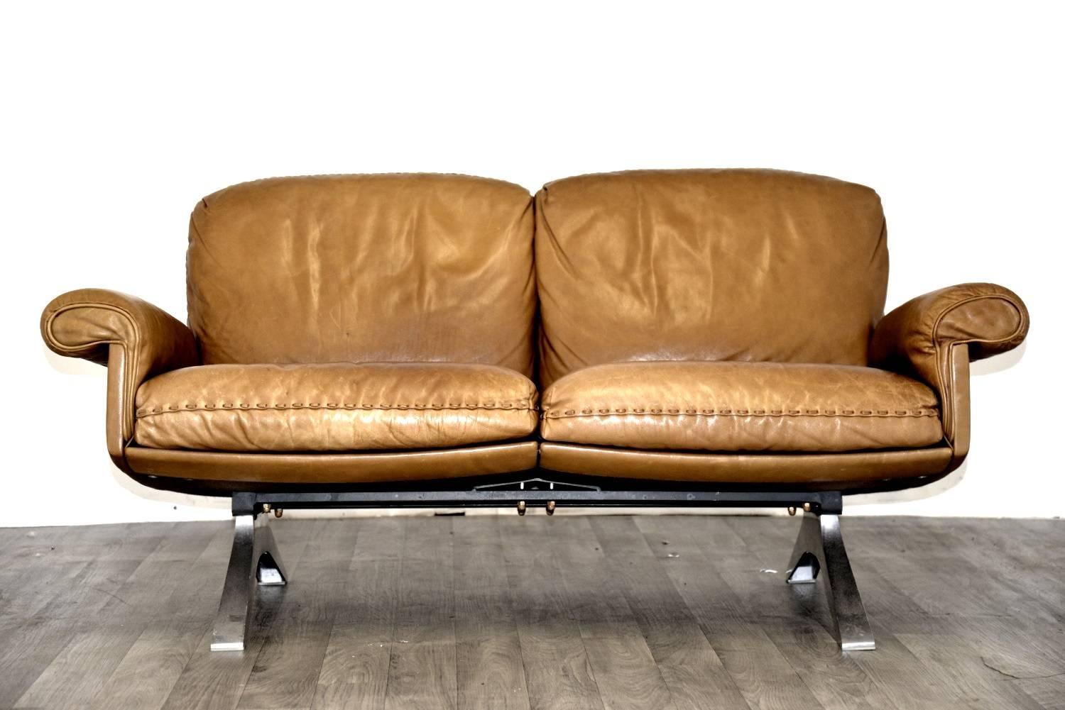 Discounted airfreight for our US and International customers (from 2 weeks door to door)

We are delighted to bring to you a highly desirable and rarely available matching pair of De Sede DS 31 sofas in beautiful soft cognac aniline leather with