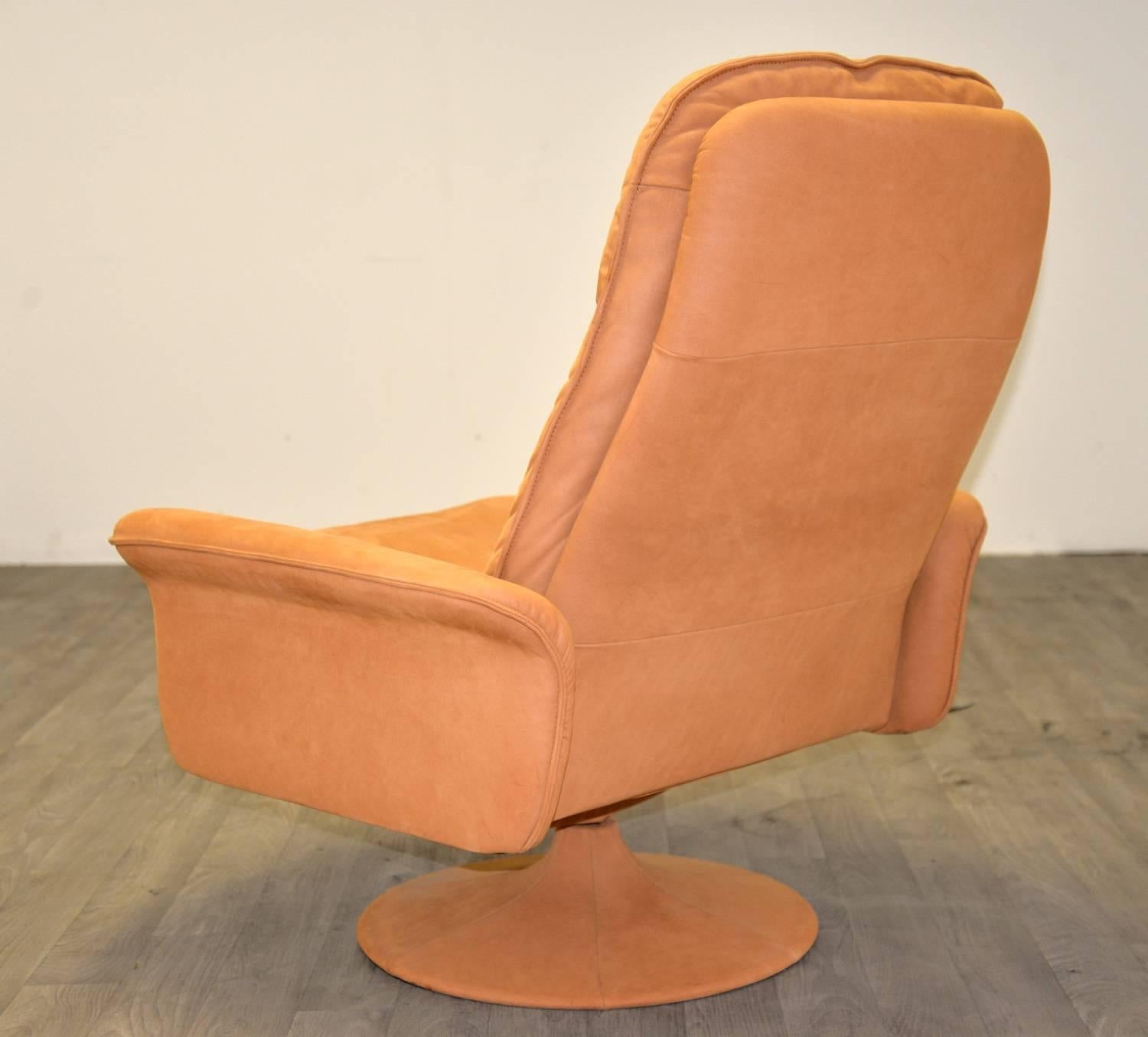 Late 20th Century Vintage de Sede DS 50 Lounge Swivel Armchair and Ottoman, Switzerland 1980`s