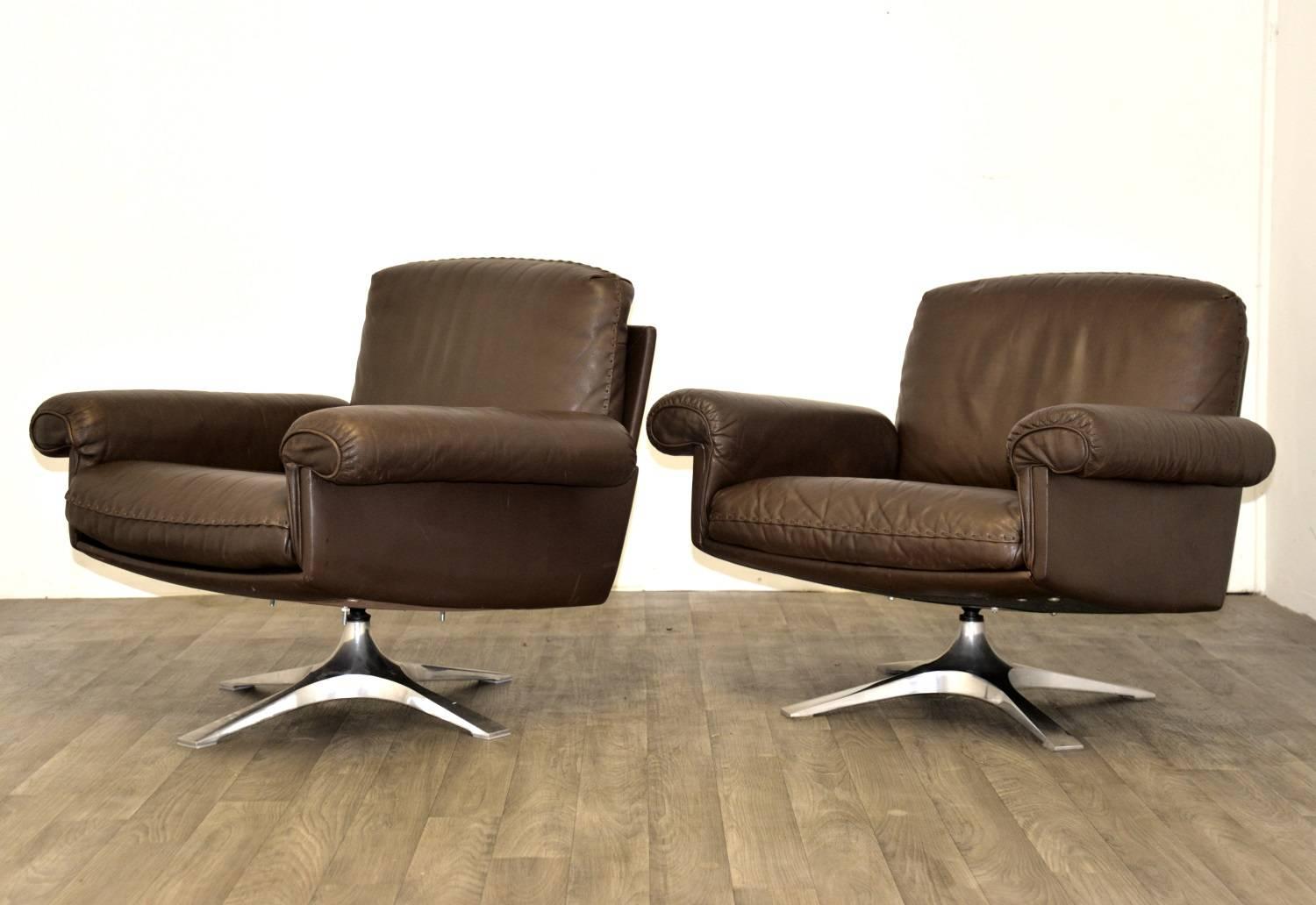 Discounted airfreight for our US and International customers ( from 2 weeks door to door)

We are delighted to bring to you a pair of vintage 1970`s de Sede DS 31 lounge armchair in soft brown aniline leather with superb whipstitch edge detail.