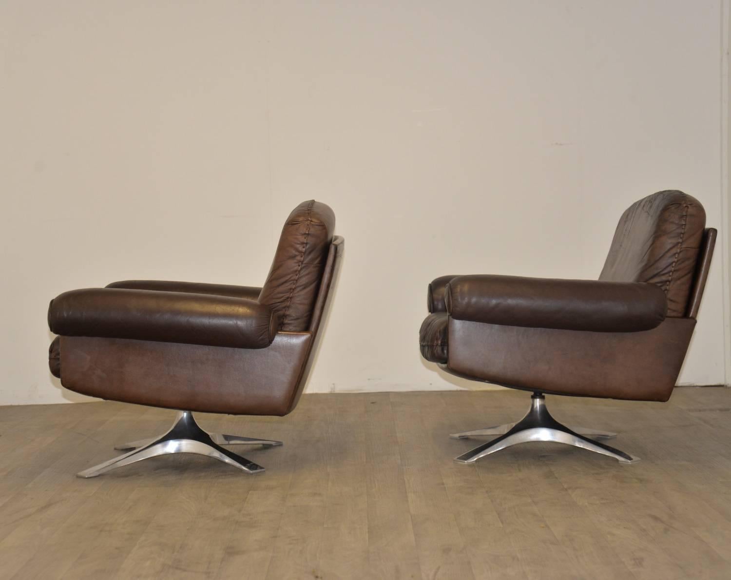 Late 20th Century Vintage De Sede DS 31 Swivel Lounge Armchairs and Ottoman, 1970s