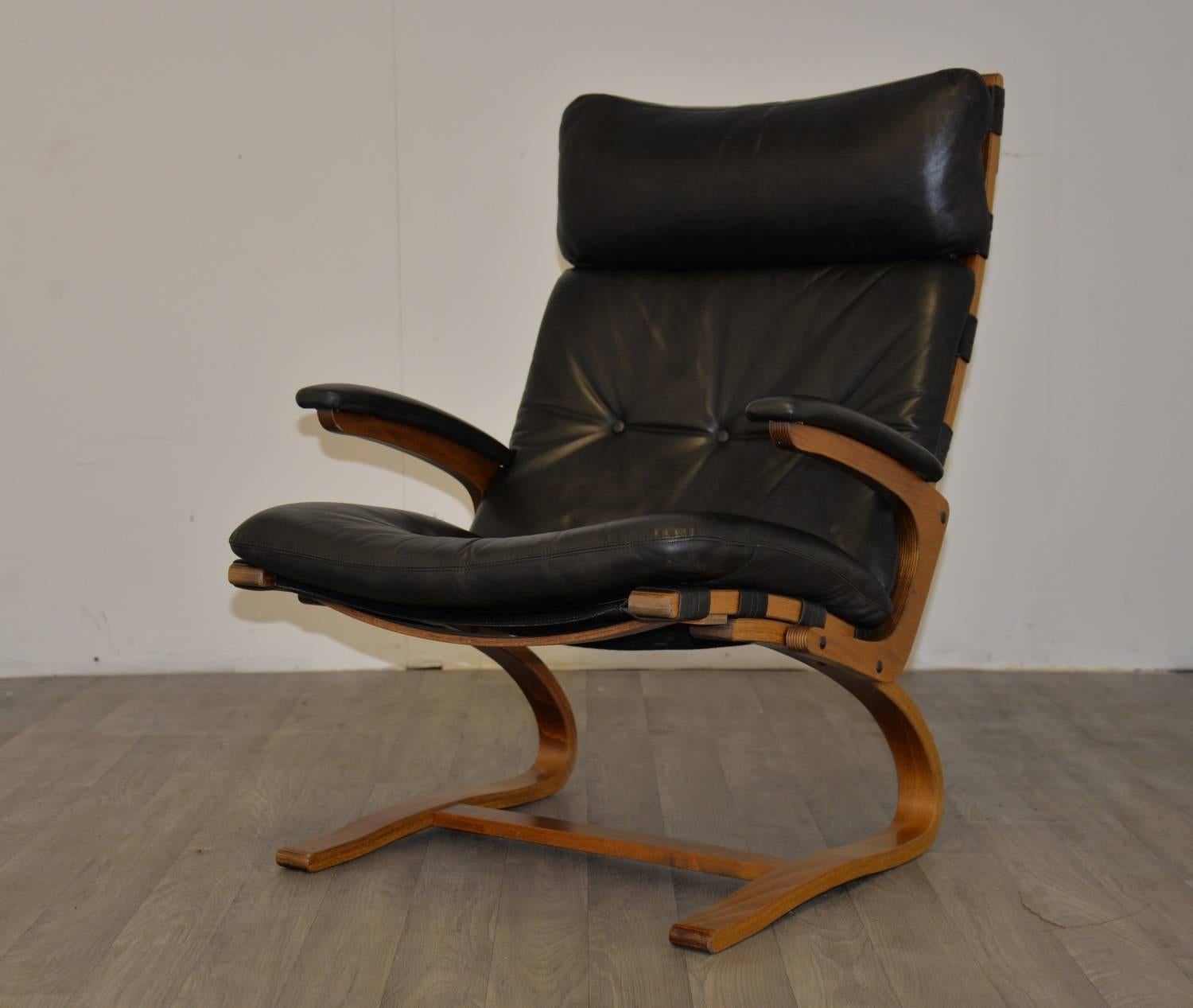 Swiss Vintage Leather Armchair and Ottoman by Sormani of Italy, 1963