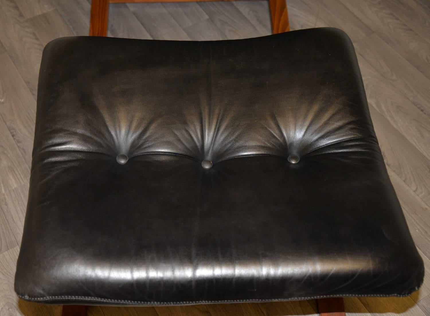 Vintage Leather Armchair and Ottoman by Sormani of Italy, 1963 3