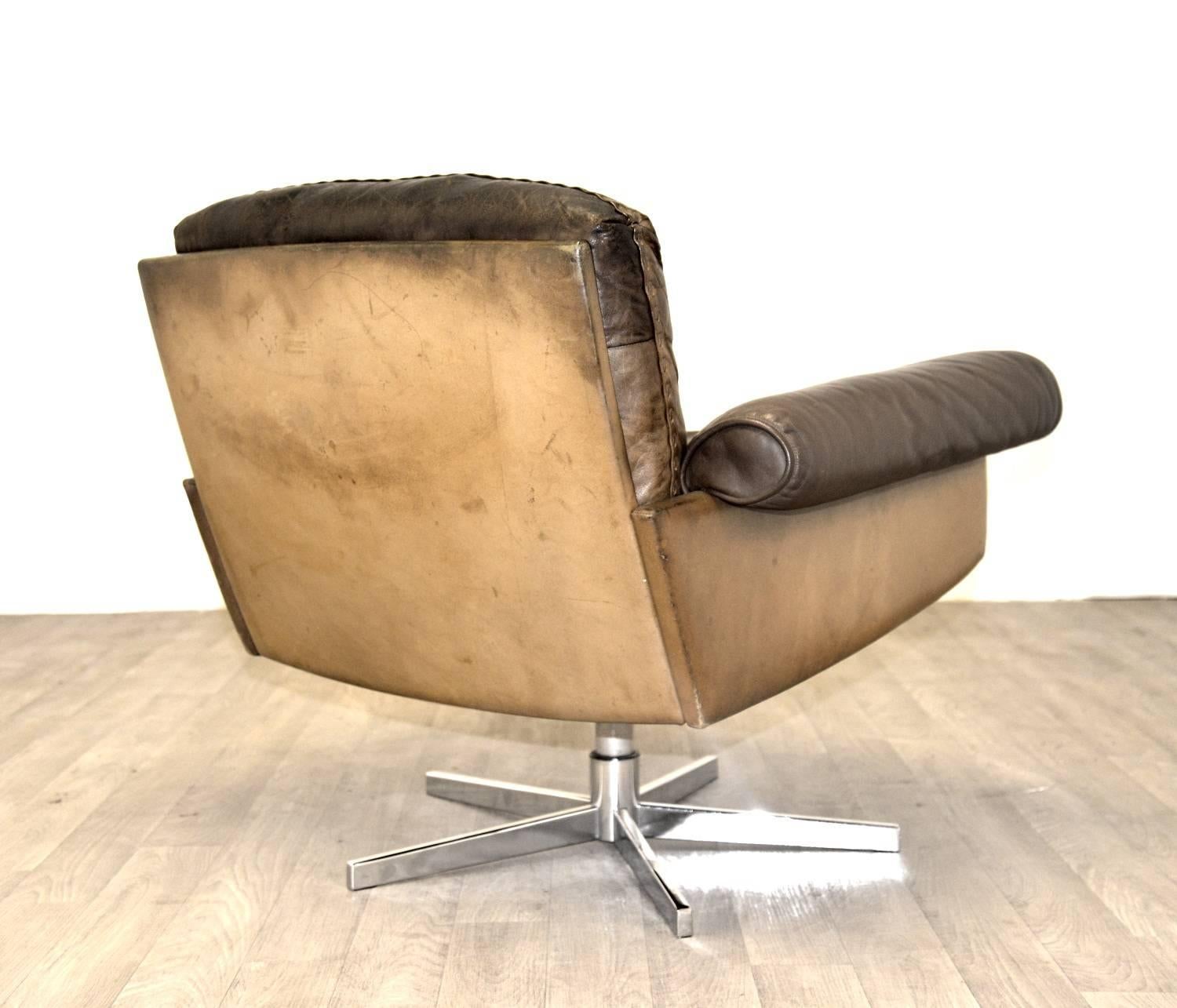 Swiss Vintage De Sede DS 31 Lounge Swivel Armchair, 1970`s For Sale