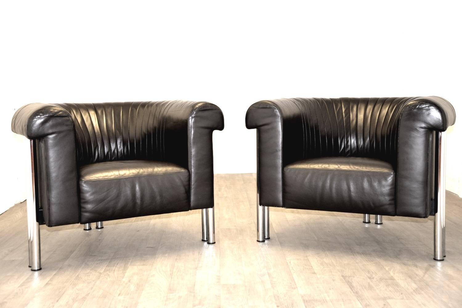Discounted shipping rates for our US and International customers (from 2 weeks door to door)

We are delighted to bring to you a pair of de Sede lounge chairs in black leather on double chrome-plated legs. Made by De Sede craftsman in Switzerland in