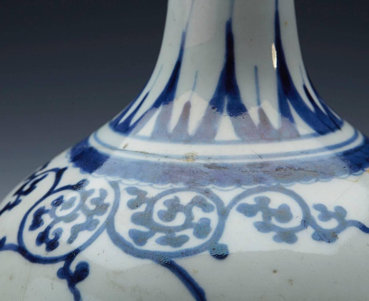 japanese pottery blue and white