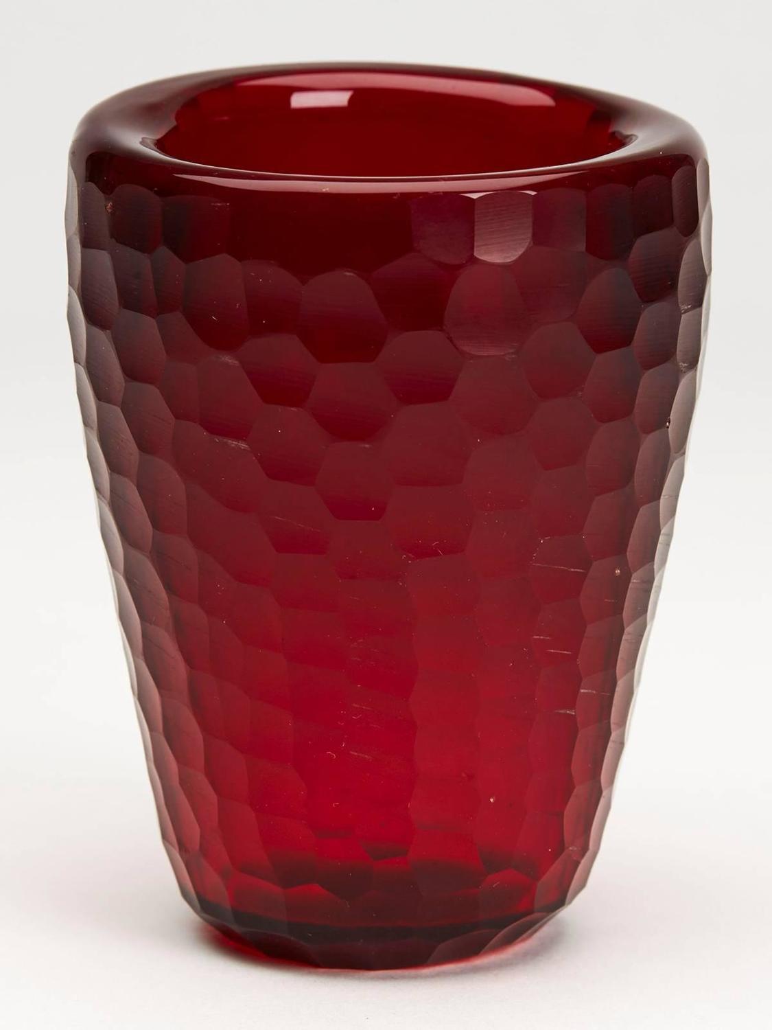 Vintage Murano Red Battuto Venini Art Glass Vase, circa 1940 For Sale