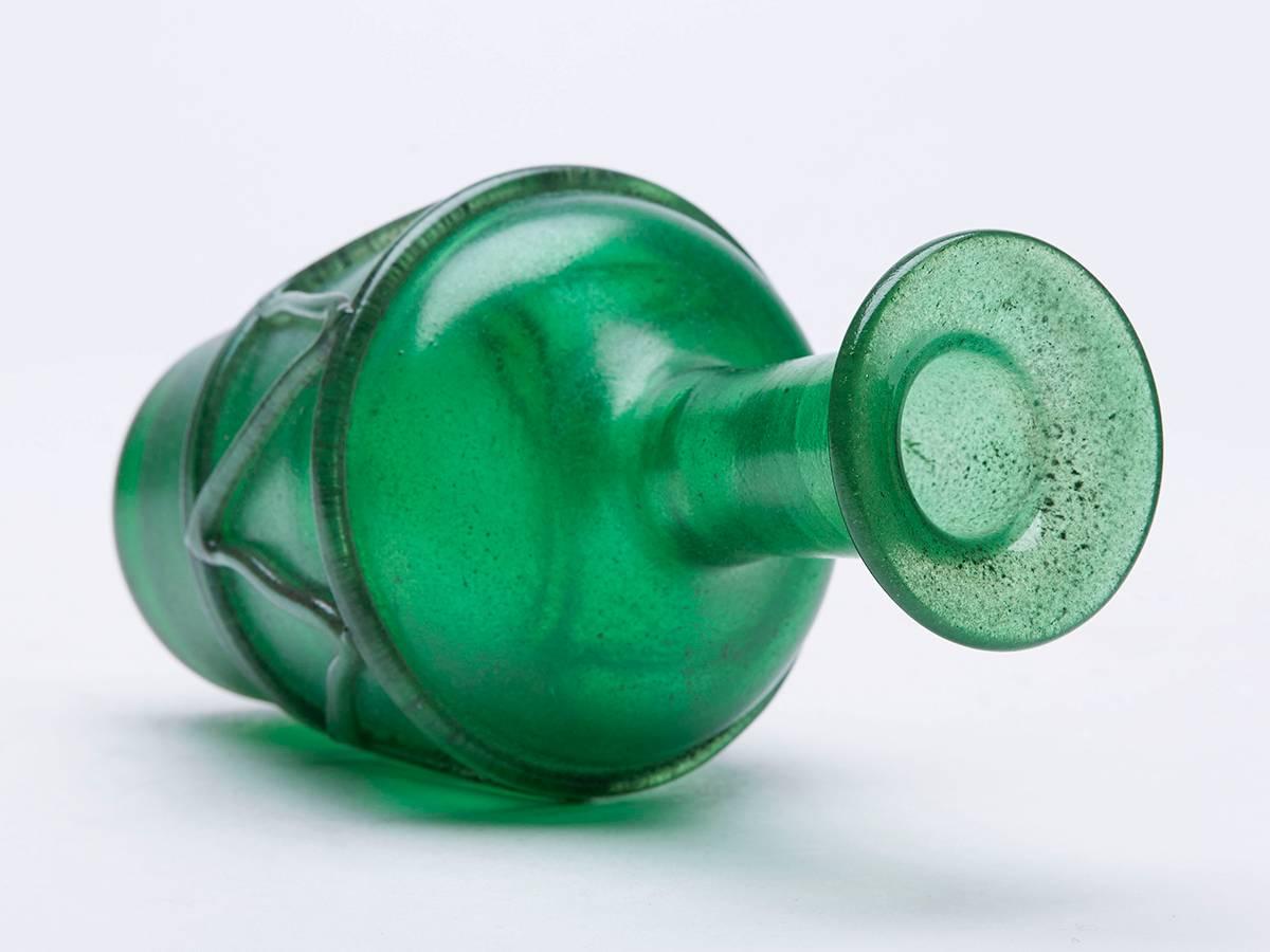 Art Glass Seguso Scavo Murano Green Glass Vase, circa 1970