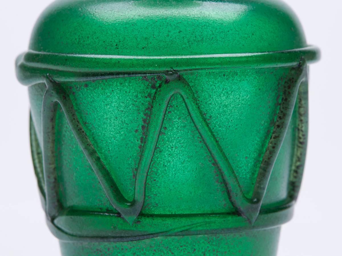 Italian Seguso Scavo Murano Green Glass Vase, circa 1970