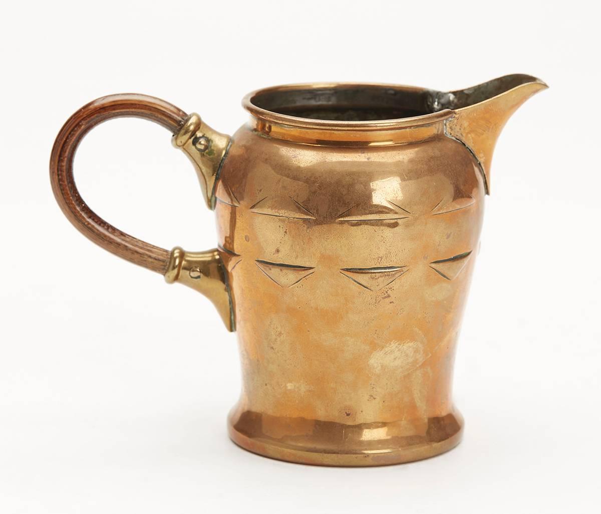 20ième siècle Service à thé trois pièces en laiton élégant WMF Jugendstil, datant d'environ 1900 en vente