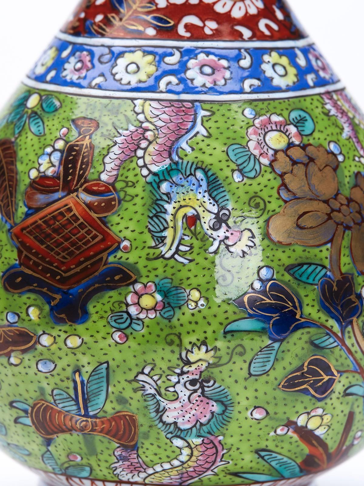 Chinese Kangxi Painted Vase, 16th-17th Century 5