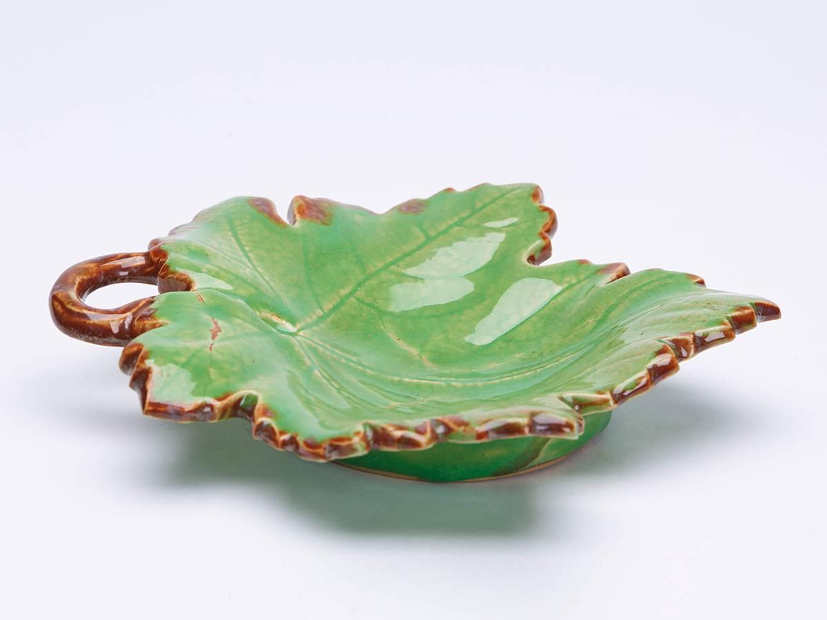 Arts and Crafts Greber Pair of French Art Pottery Green Leaf Dishes, circa 1899-1933 For Sale