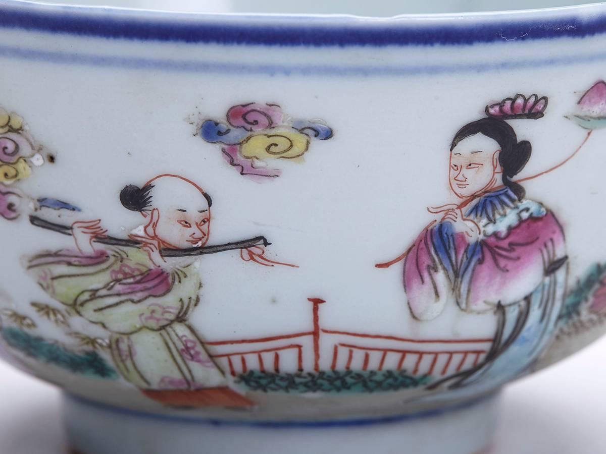 Chinese Guangxu Mark & Period Figural Bowl, 1874-1908 In Excellent Condition In Bishop's Stortford, Hertfordshire