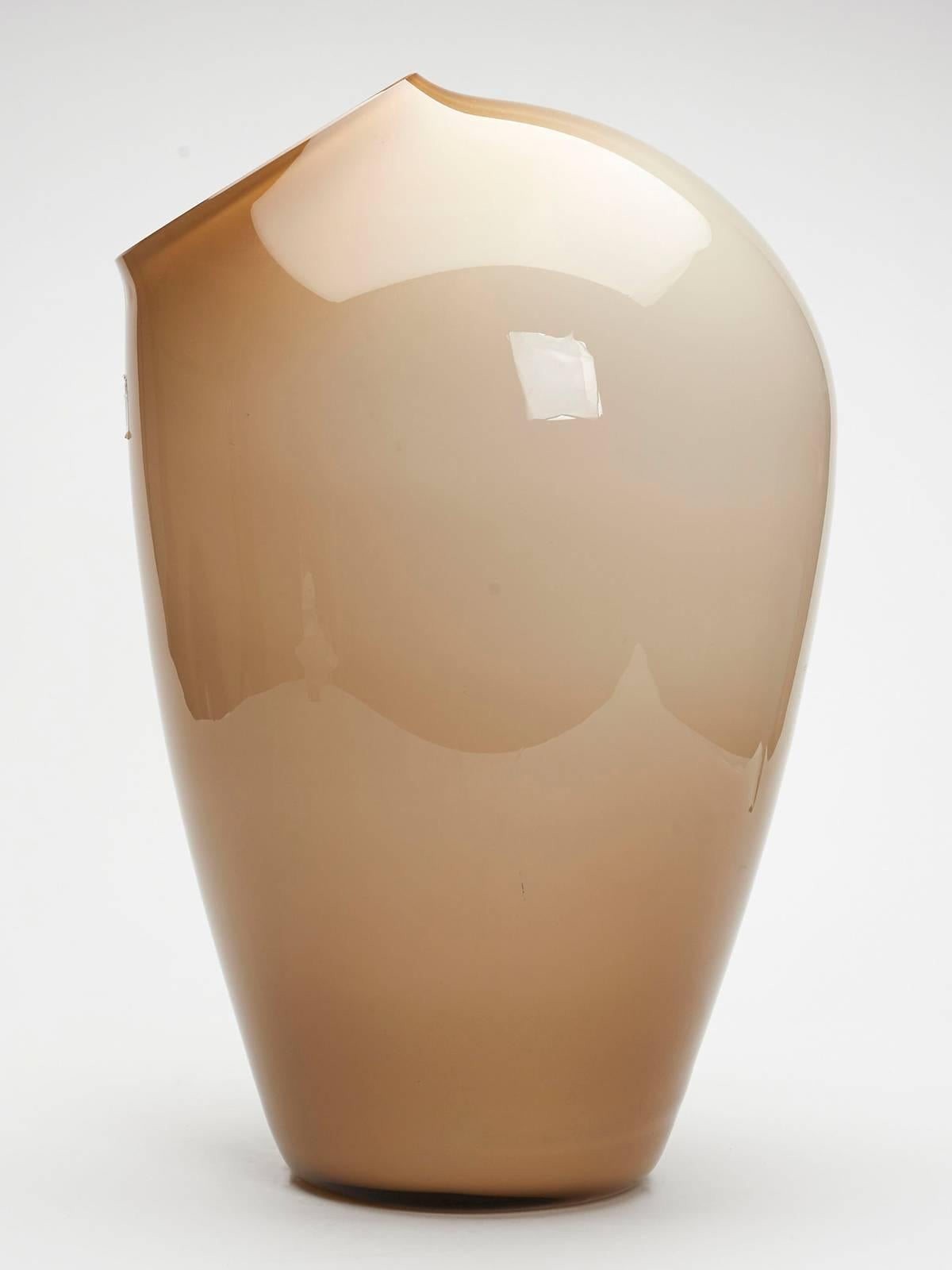 Large Vintage Schott Zweisel Overlay Glass Vase 20th Century In Good Condition For Sale In Bishop's Stortford, Hertfordshire