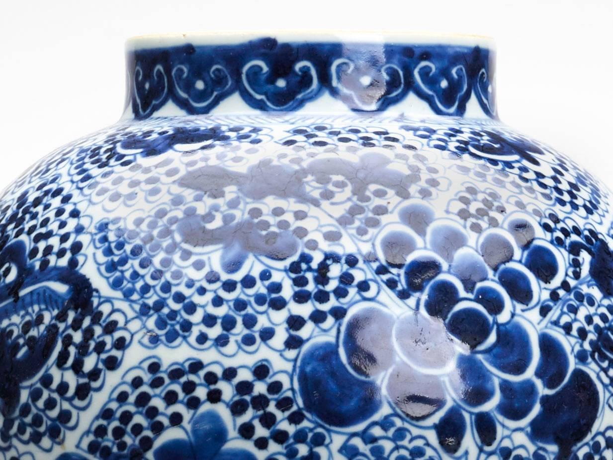 Porcelain Antique Chinese Kangxi Baluster Jar or Vase, 1662-1722