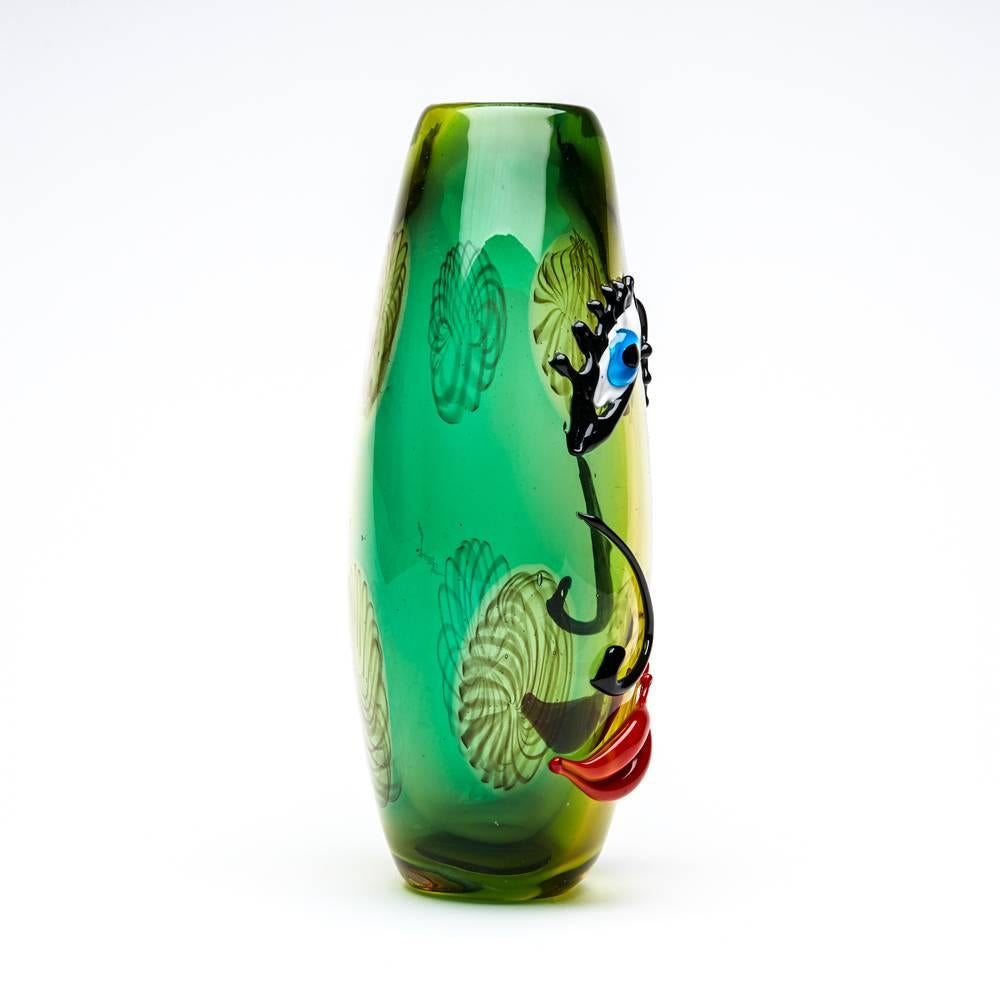 A very large and stylish vintage Italian, Murano Mario Badioli Sommerso glass vase inspired by Picasso with two faces to either side of the body one with an open eye and the other winking. The vase has contrasting black, blue, white and red