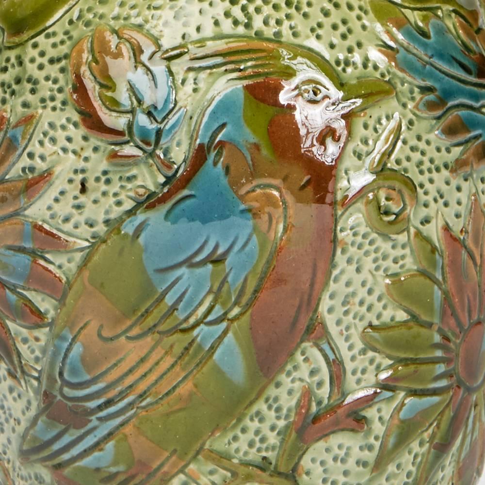 Alexander Lauder Art Pottery Sgraffito Bird Vase, circa 1900 In Good Condition In Bishop's Stortford, Hertfordshire