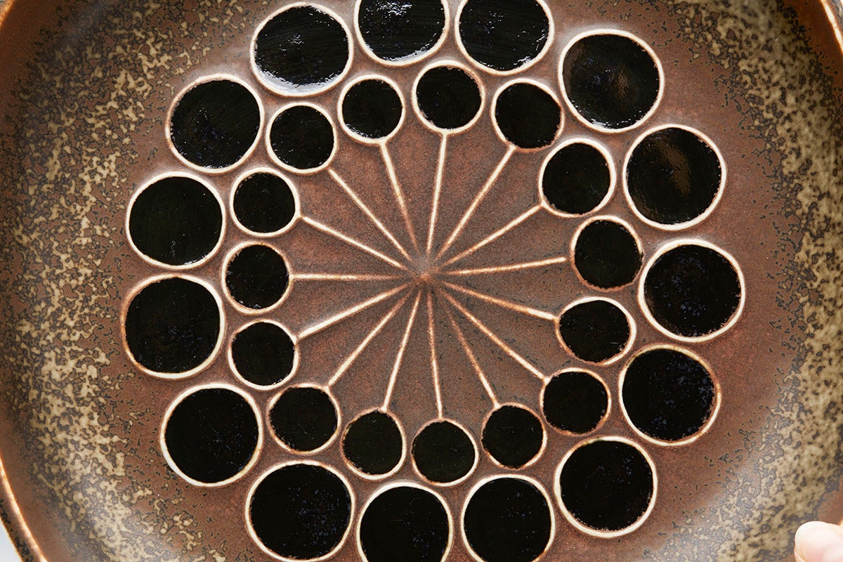 Smaltato Ciotola d'epoca in ceramica artistica svedese Hertha Bengtson per Rörstrand, XX secolo in vendita