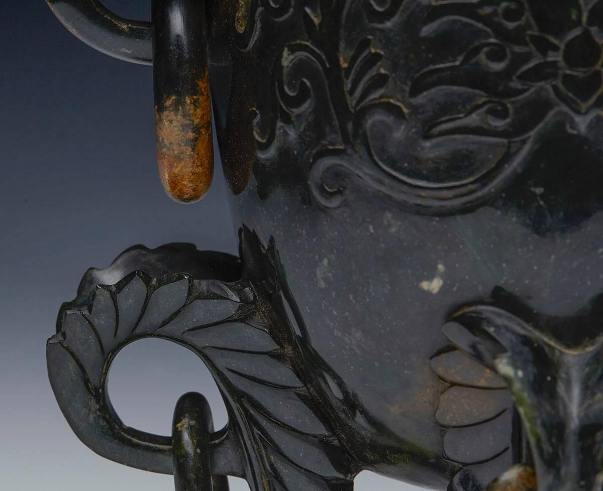 19th Century Antique Chinese Carved Russet Jade Urn, circa 1900 or Later