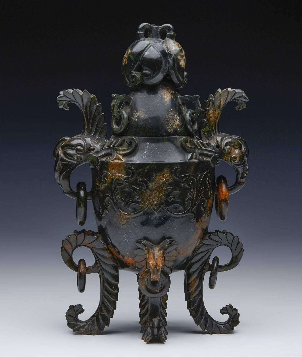 Antique Chinese Carved Russet Jade Urn, circa 1900 or Later 2