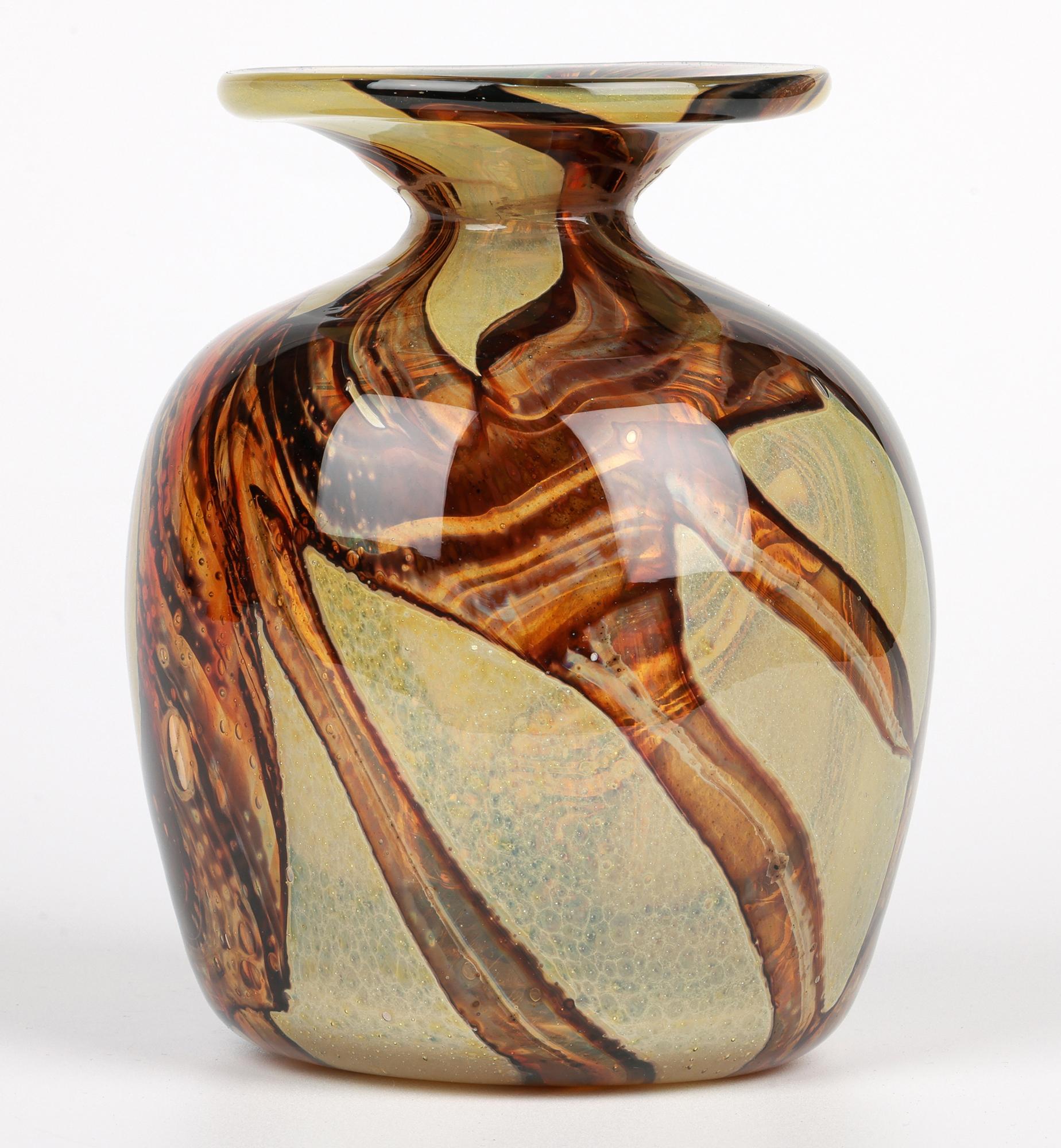 Eric Dobson et Michael Harris pour Mdina Studio Glass Vase à sable en vente 3