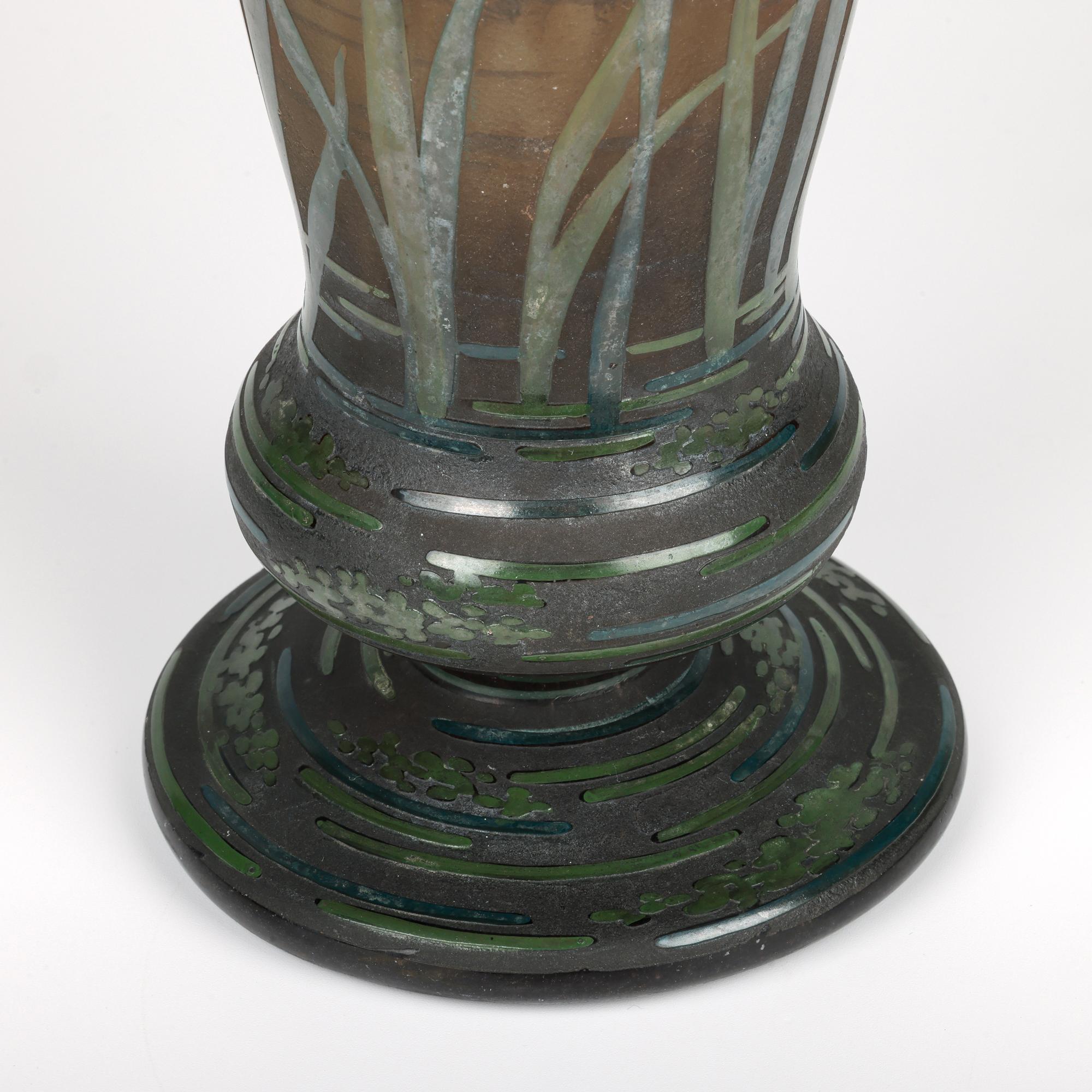 Fait main Daum Grand Vase en verre d'art Art Nouveau Agapanthe Camée Gravé à l'Acide en vente
