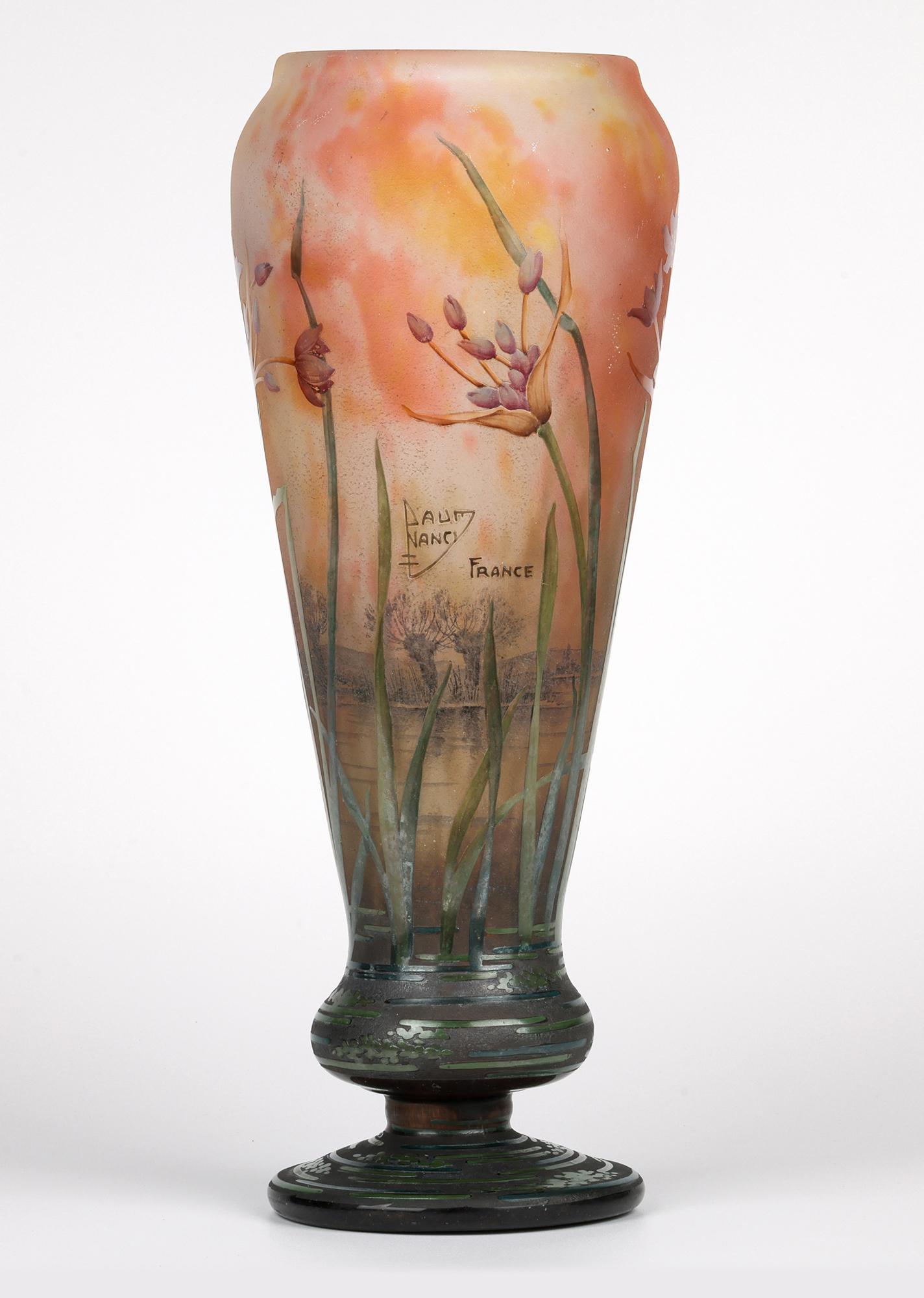 Daum Grand Vase en verre d'art Art Nouveau Agapanthe Camée Gravé à l'Acide en vente 8